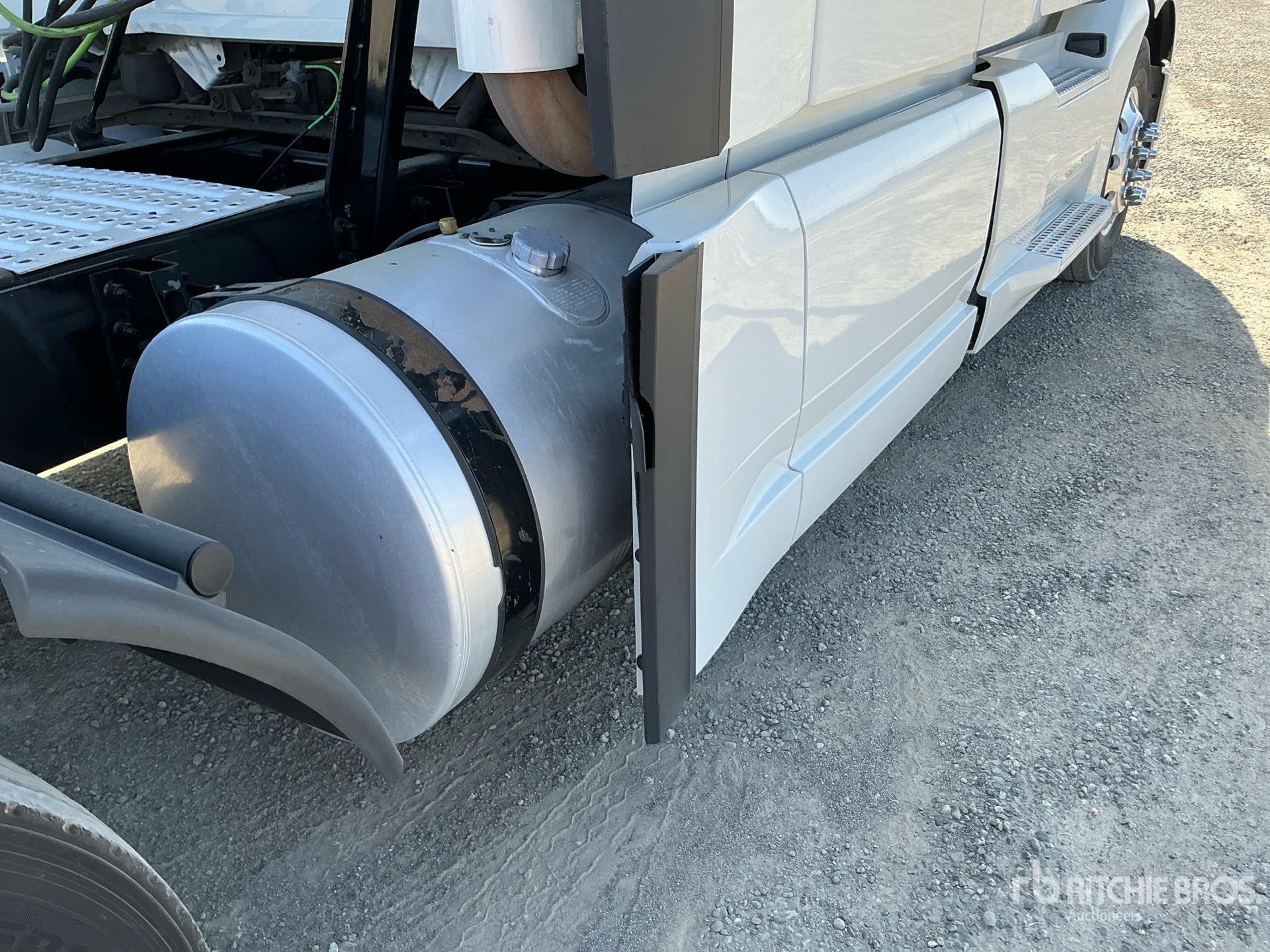 2019 Volvo VNL760
