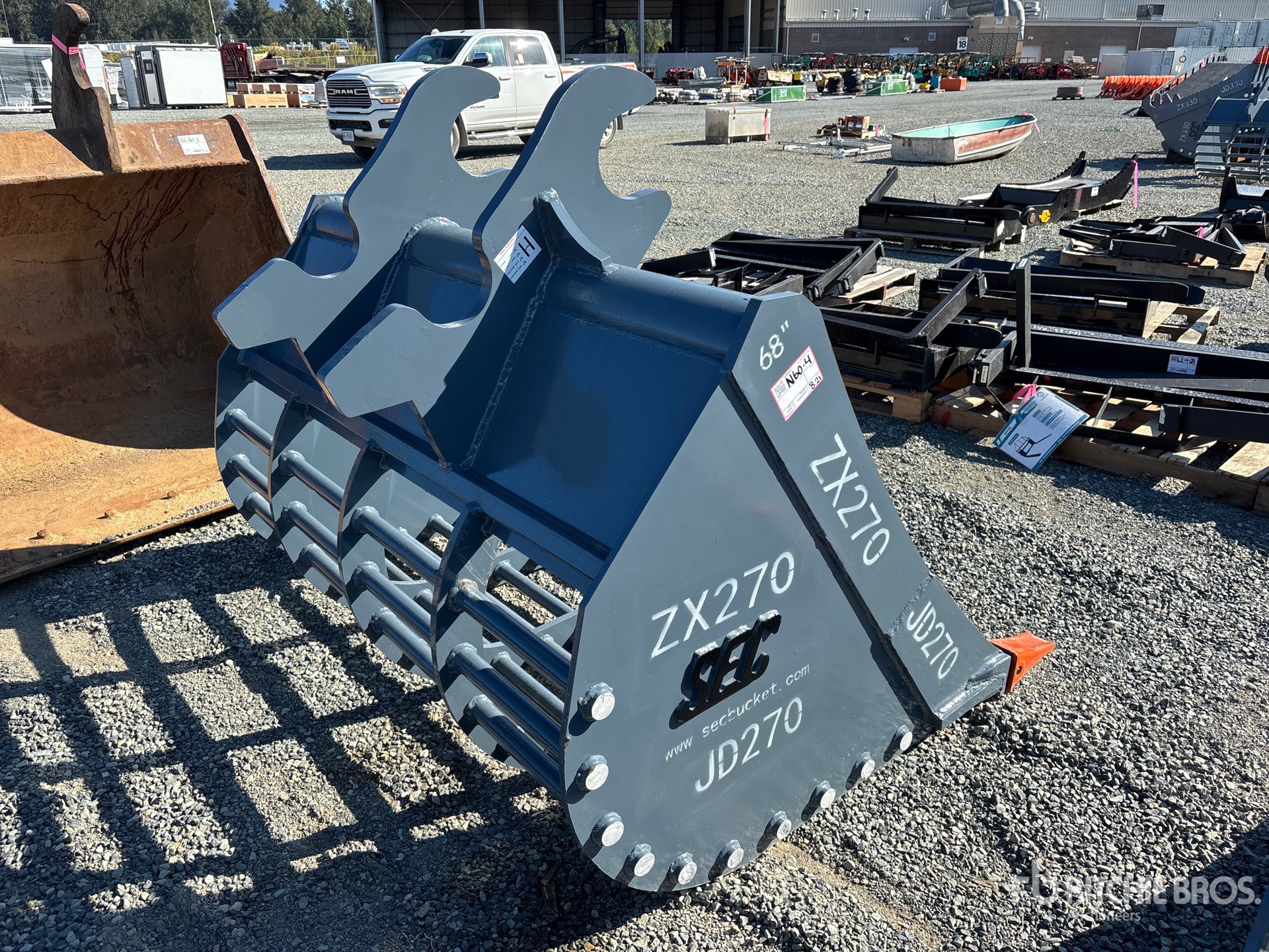 General Appearance with Picture, Right Rear Corner