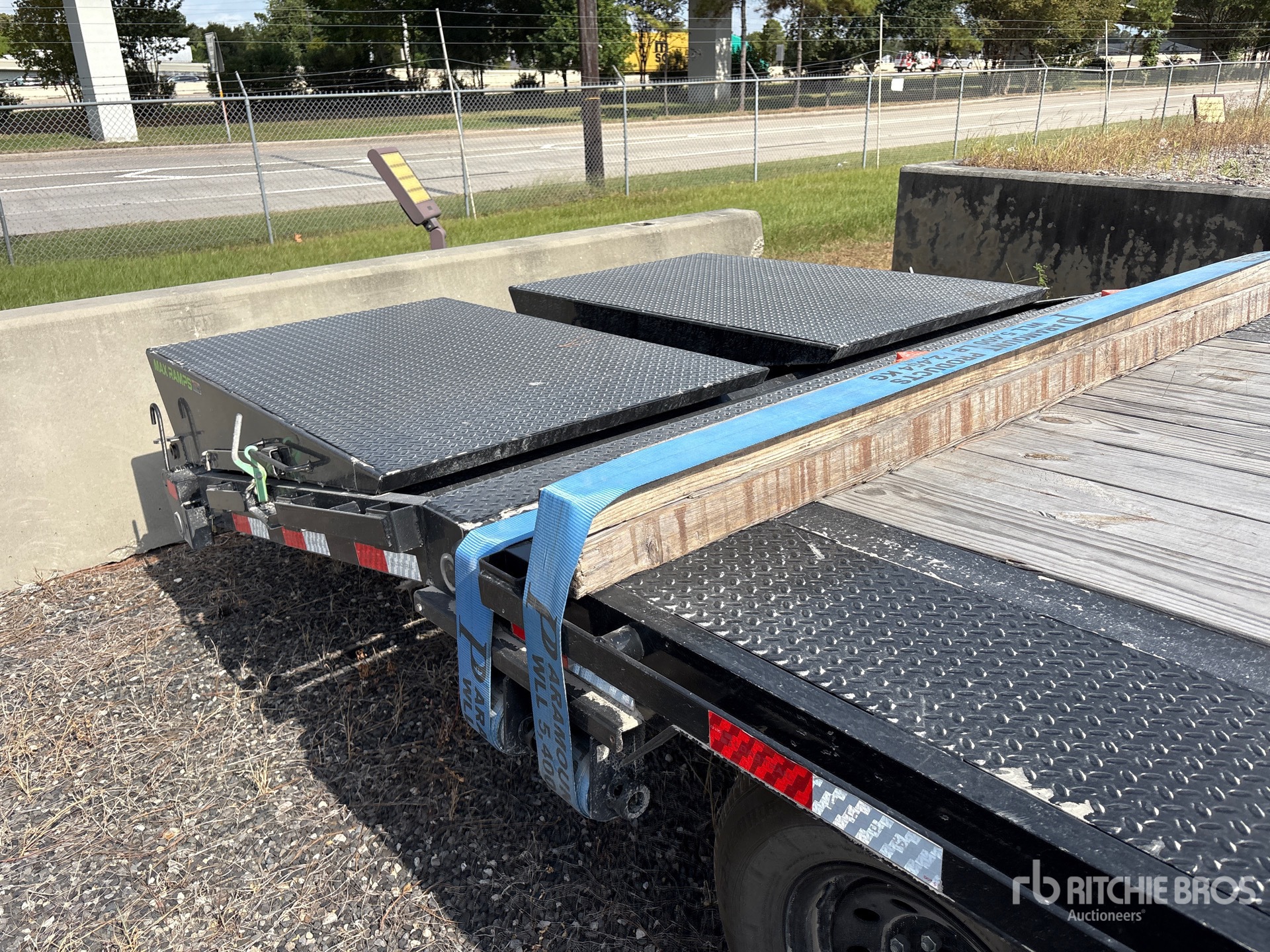 2026 Load Trail 30 FT T/A GOOSENECK