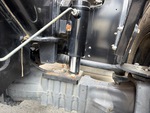 Hydraulics with Frame Leveling Cylinders