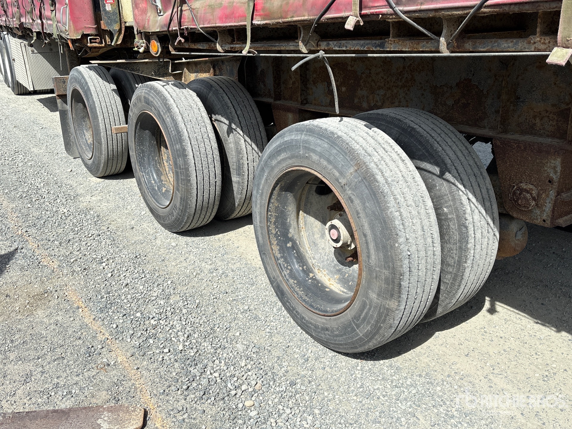 2004 Doepker 32 FT SUPER B-TRAIN LEAD