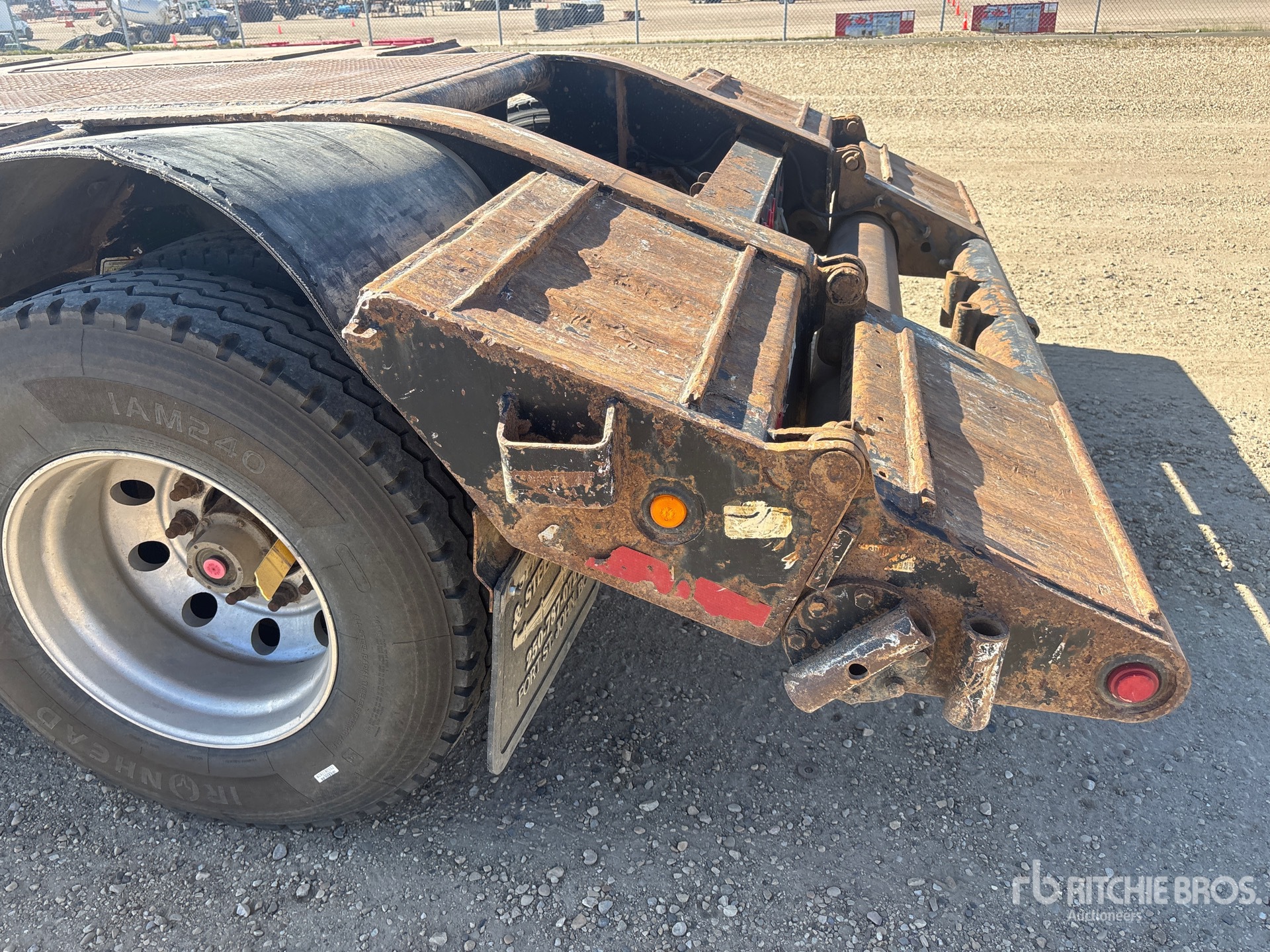 2009 Doepker 50 FT TRI/A