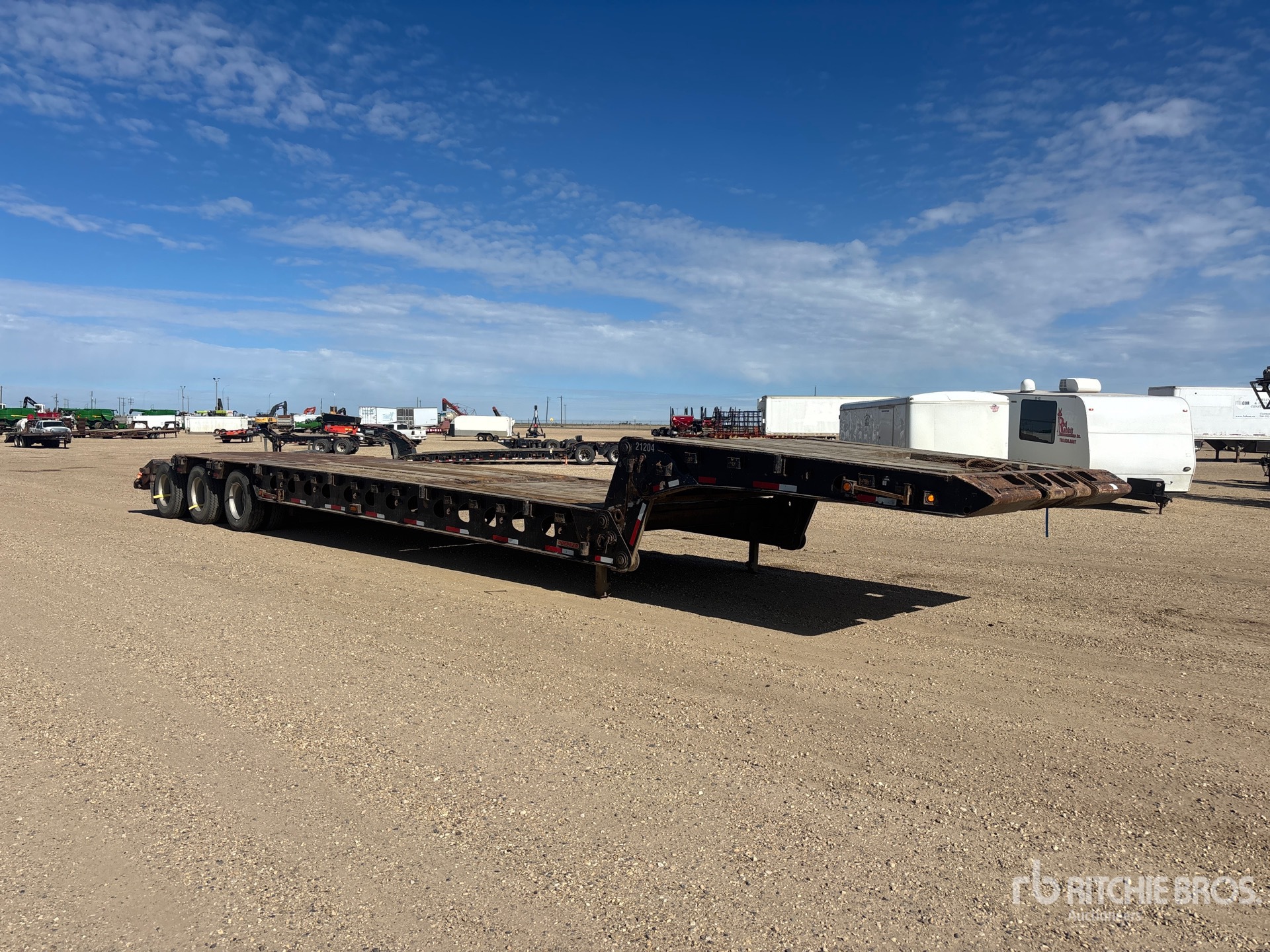 2009 Doepker 50 FT TRI/A