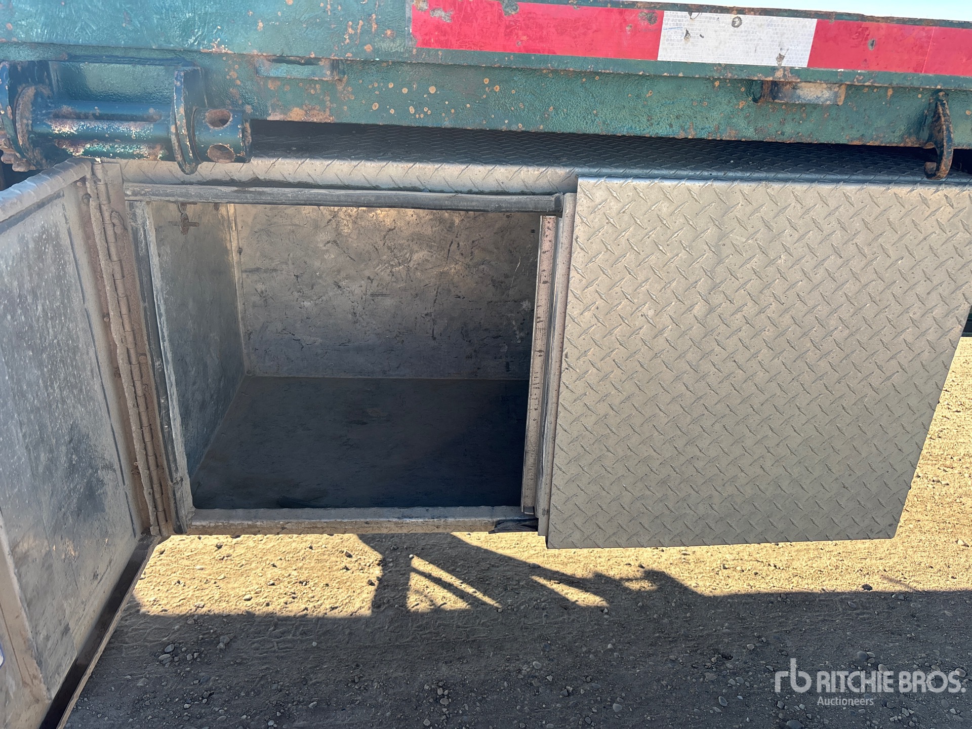 2006 Manac 53 ft Tri/A