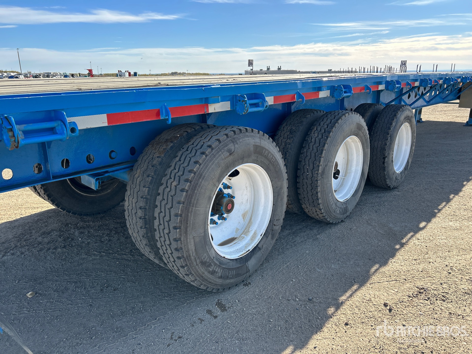 2006 Doepker 53 ft Tri/A