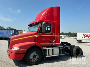 Volvo 2017 VNM42T 4x2 S/A Day Cab — occasion