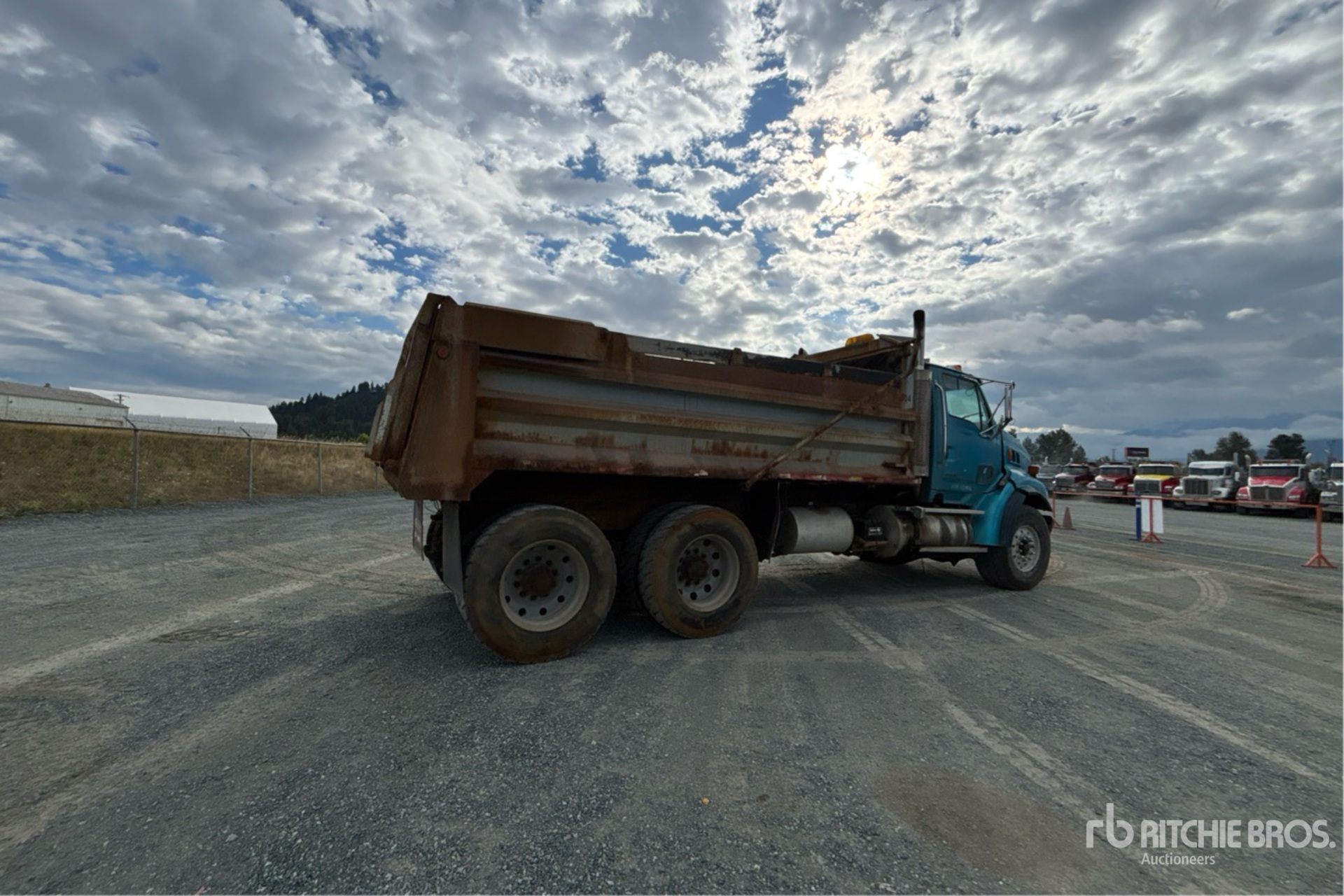 2004 Sterling LT9500