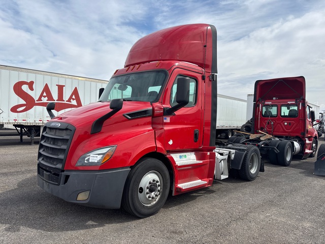 2019 Freightliner Cascadia 116 4x2 S/A Day Cab Truck Tractor