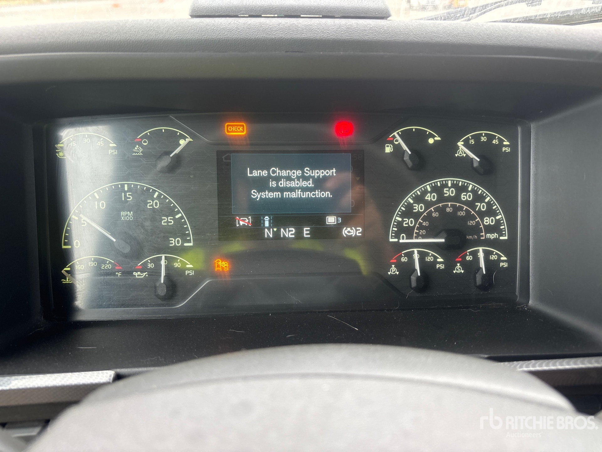 2019 Volvo VNL760