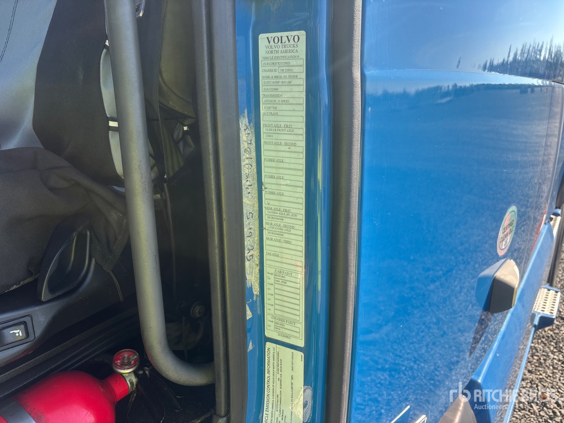 2019 Volvo VNL760