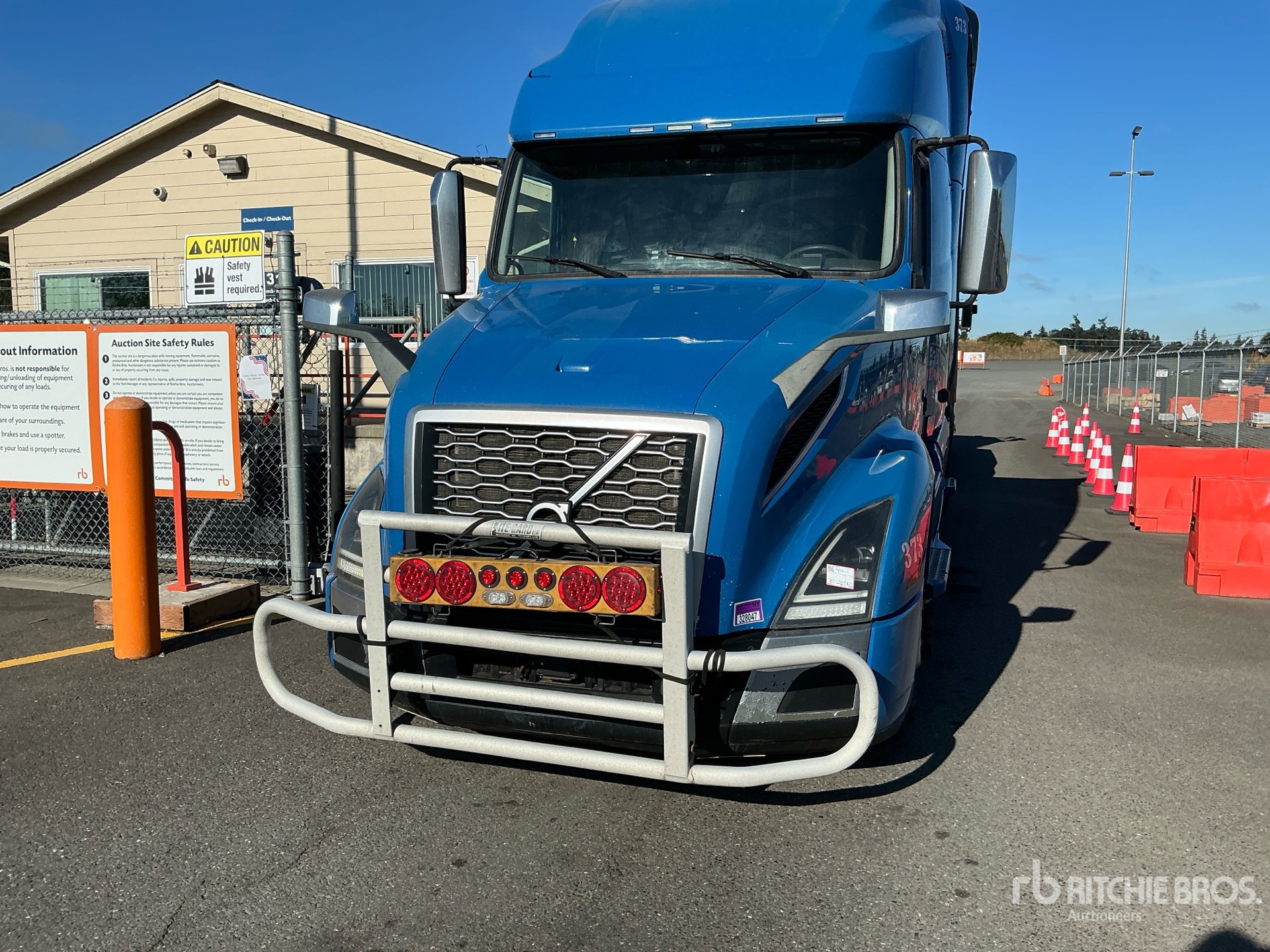 2019 Volvo VNL760