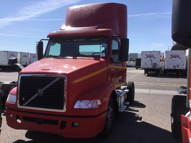 2017 Volvo VNM42T 4x2 S/A Day Cab Truck Tractor (Inoperable)
