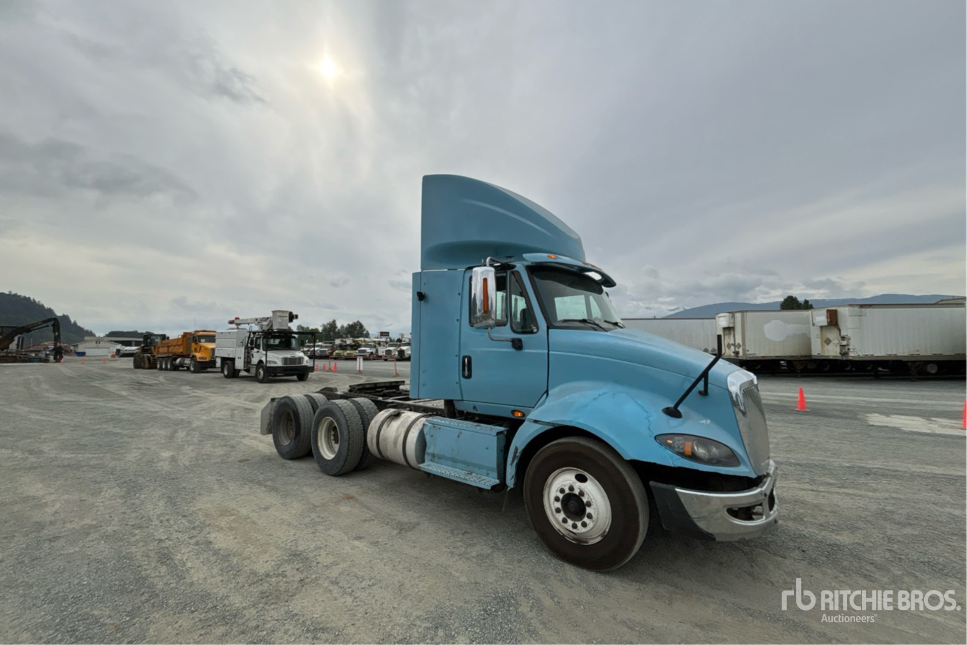 2016 International PROSTAR+ 113