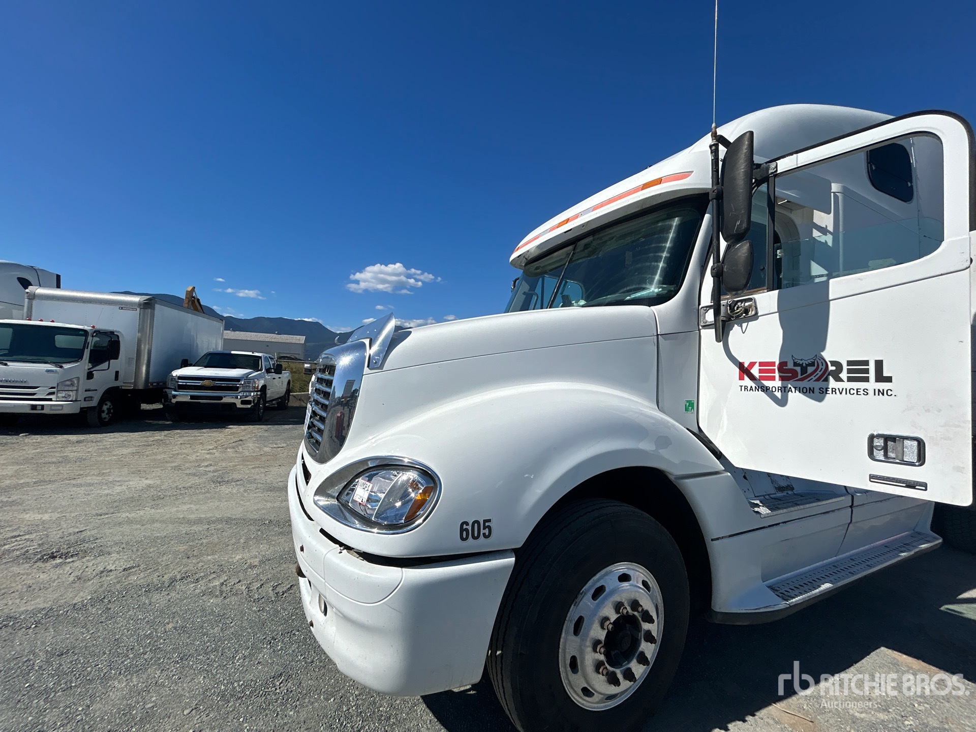 2004 Freightliner COLUMBIA 120