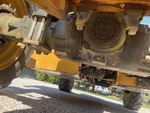 Drivetrain with Front Axle Oscillating Pin