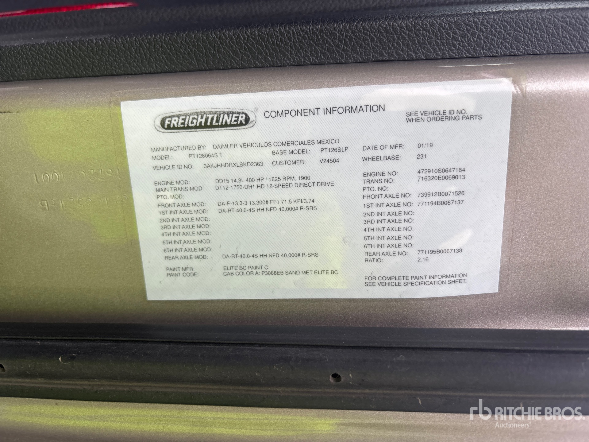 2020 Freightliner CASCADIA 126