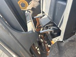 Hydraulics with Fork Positioning Cylinder (on fork carriage)