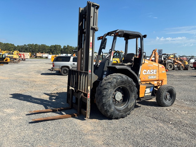 2018 Case 586H 6000 lb 4x2 Rough Terrain Forklift