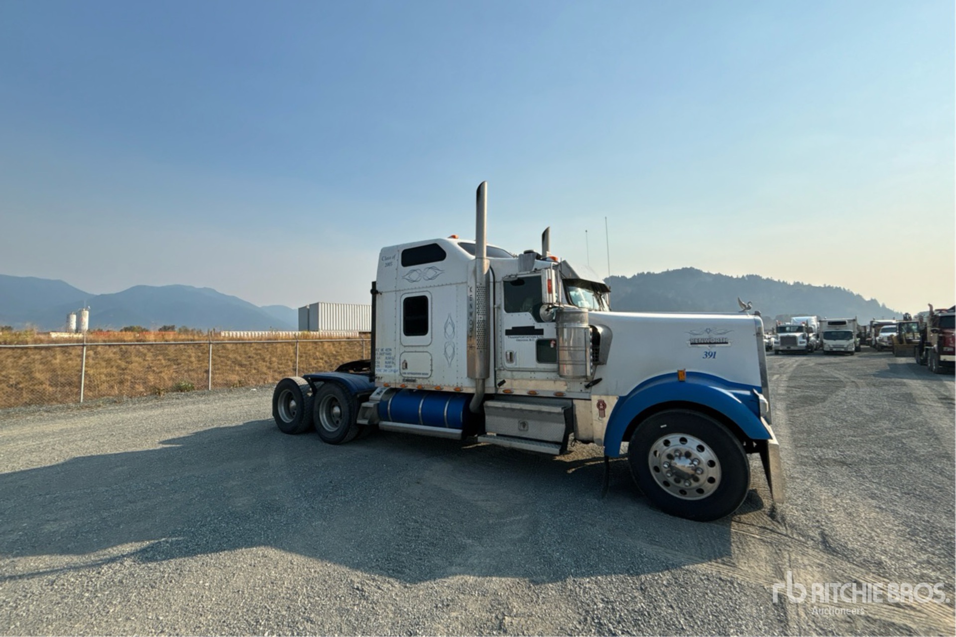 2005 Kenworth W900