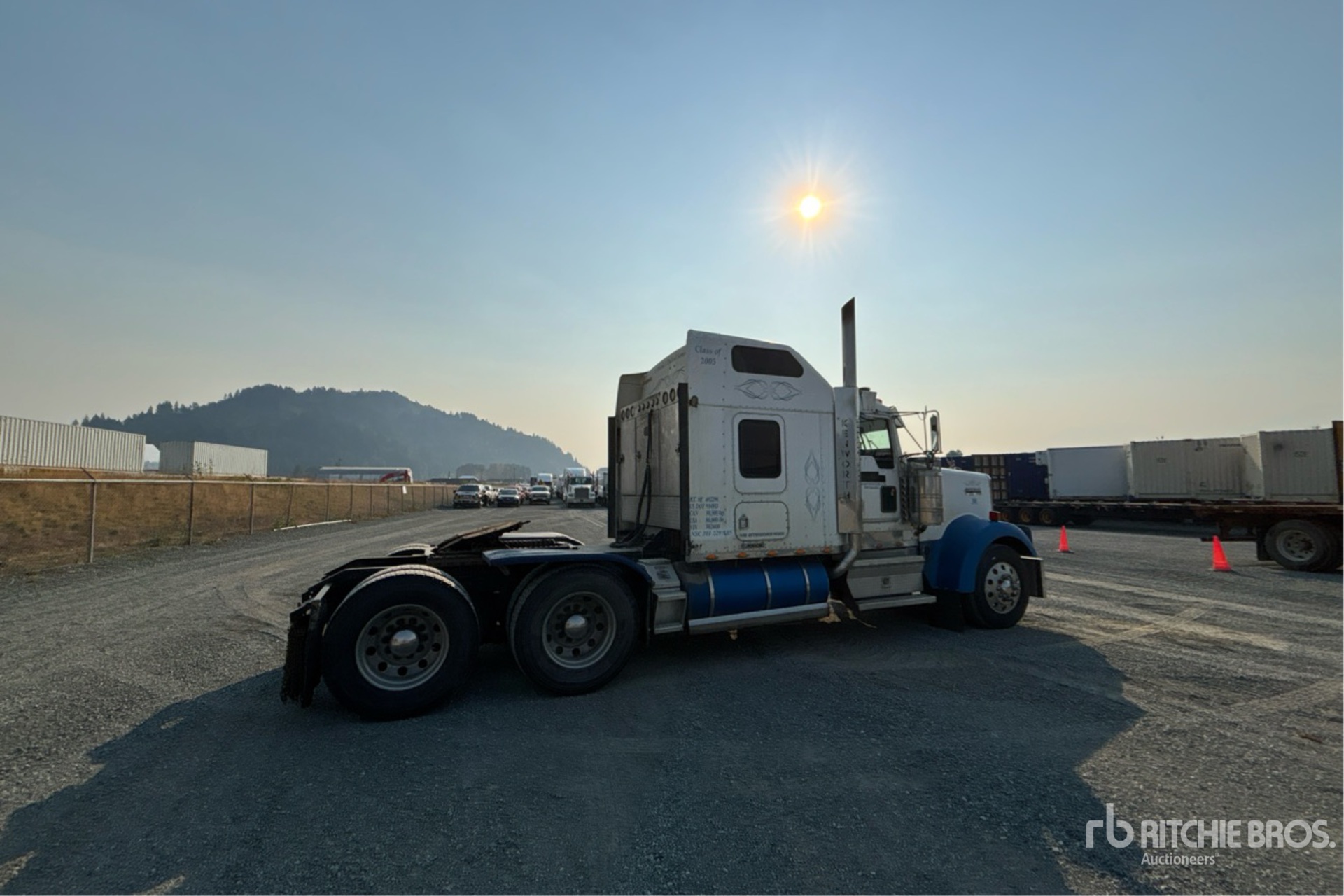 2005 Kenworth W900