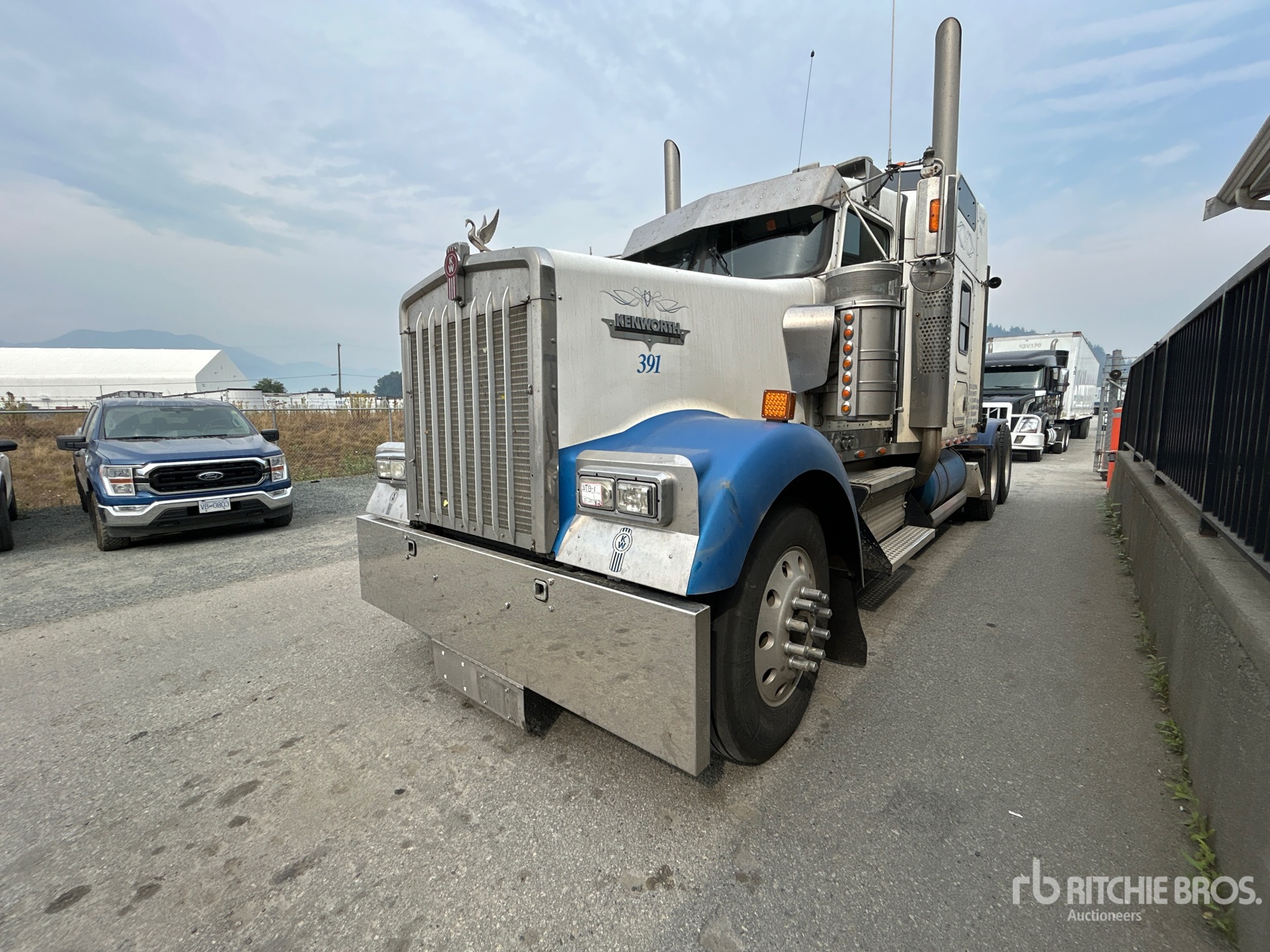 2005 Kenworth W900