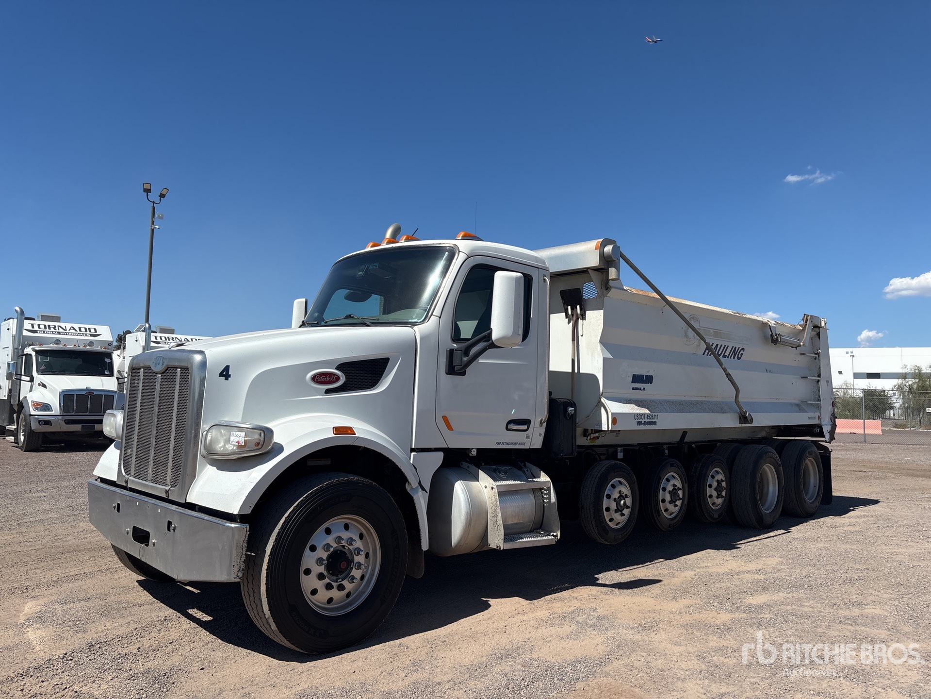 Photo of 2018 Peterbilt 567