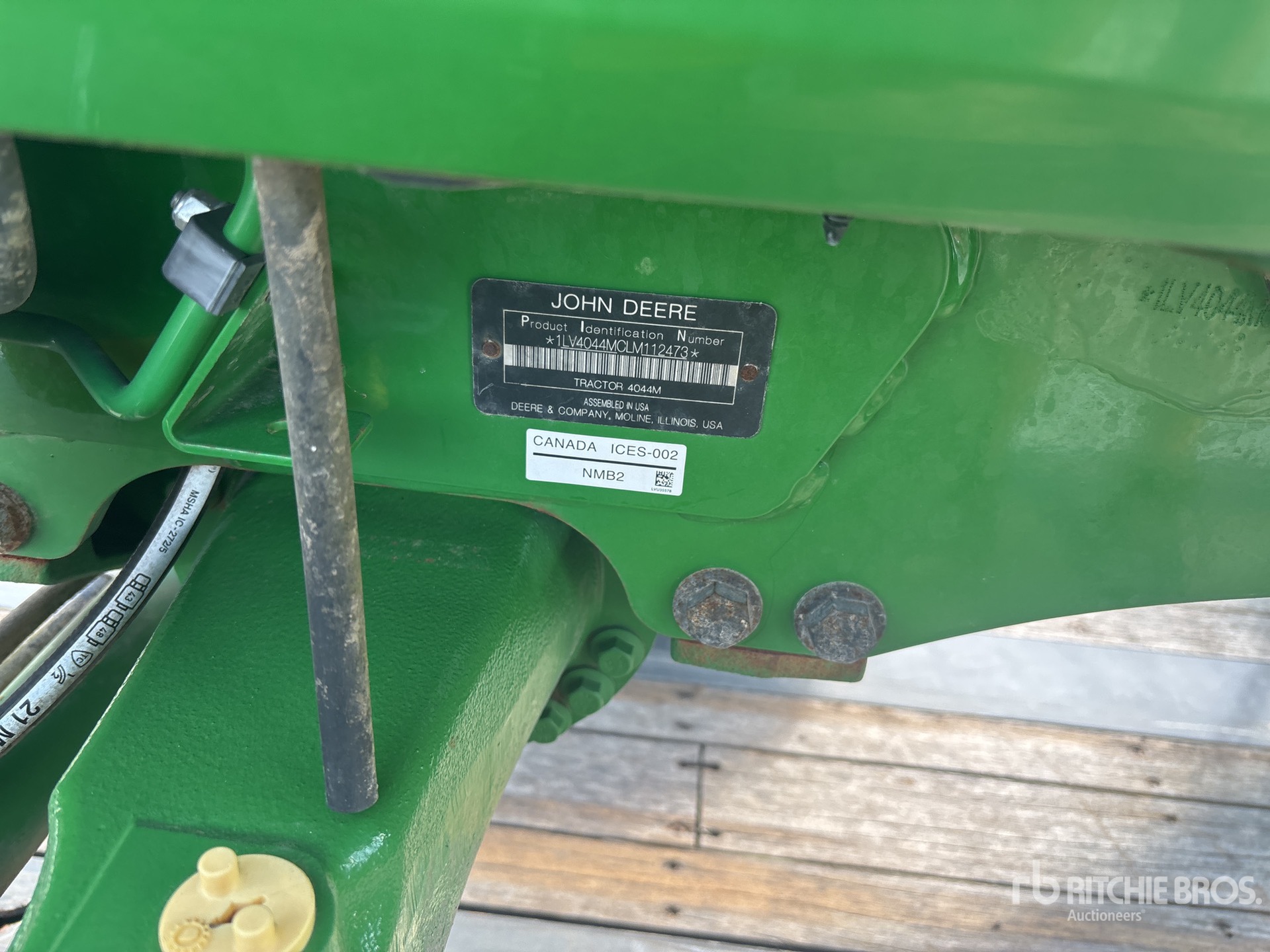 2020 John Deere 4044M