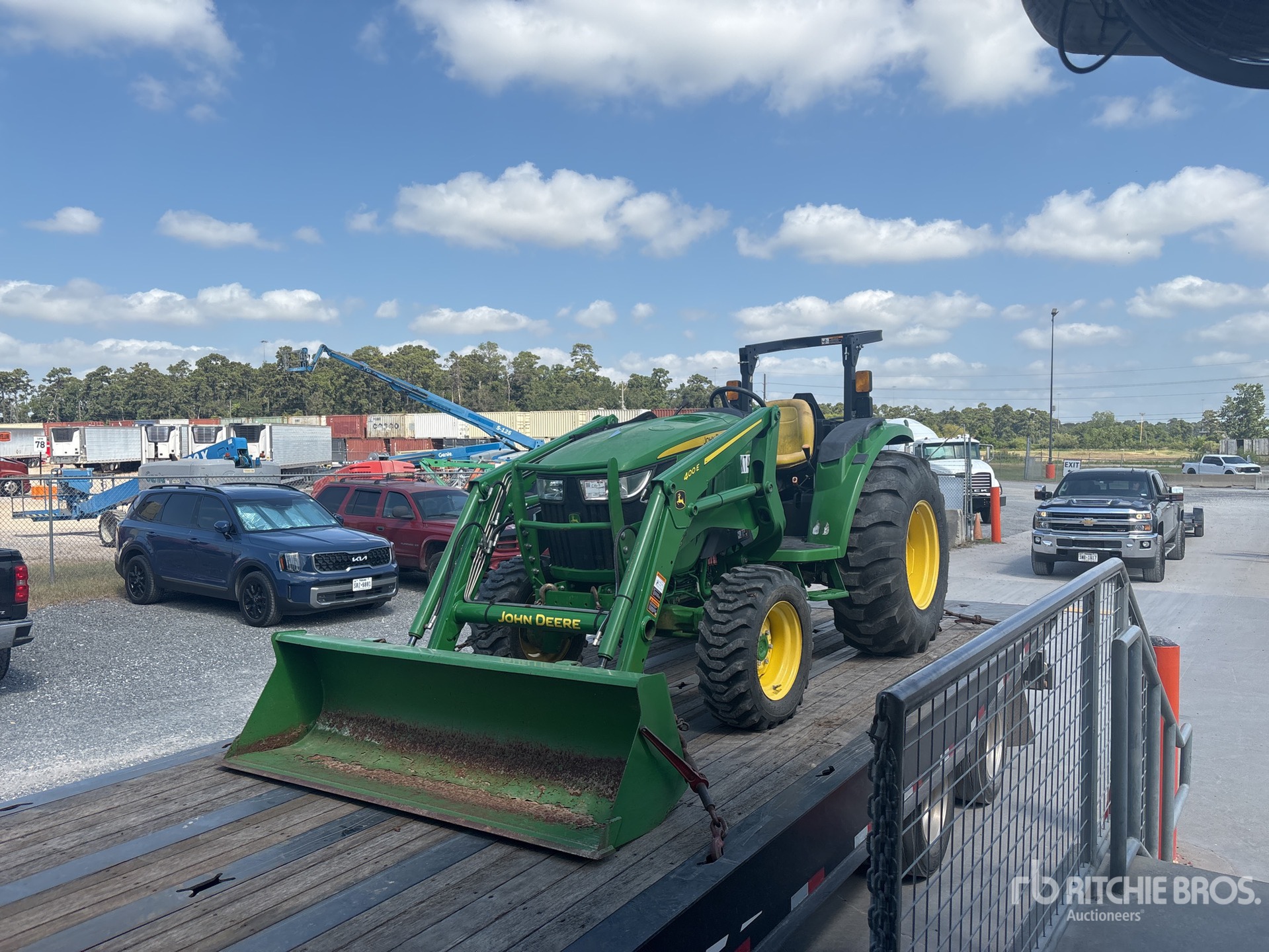 2020 John Deere 4044M