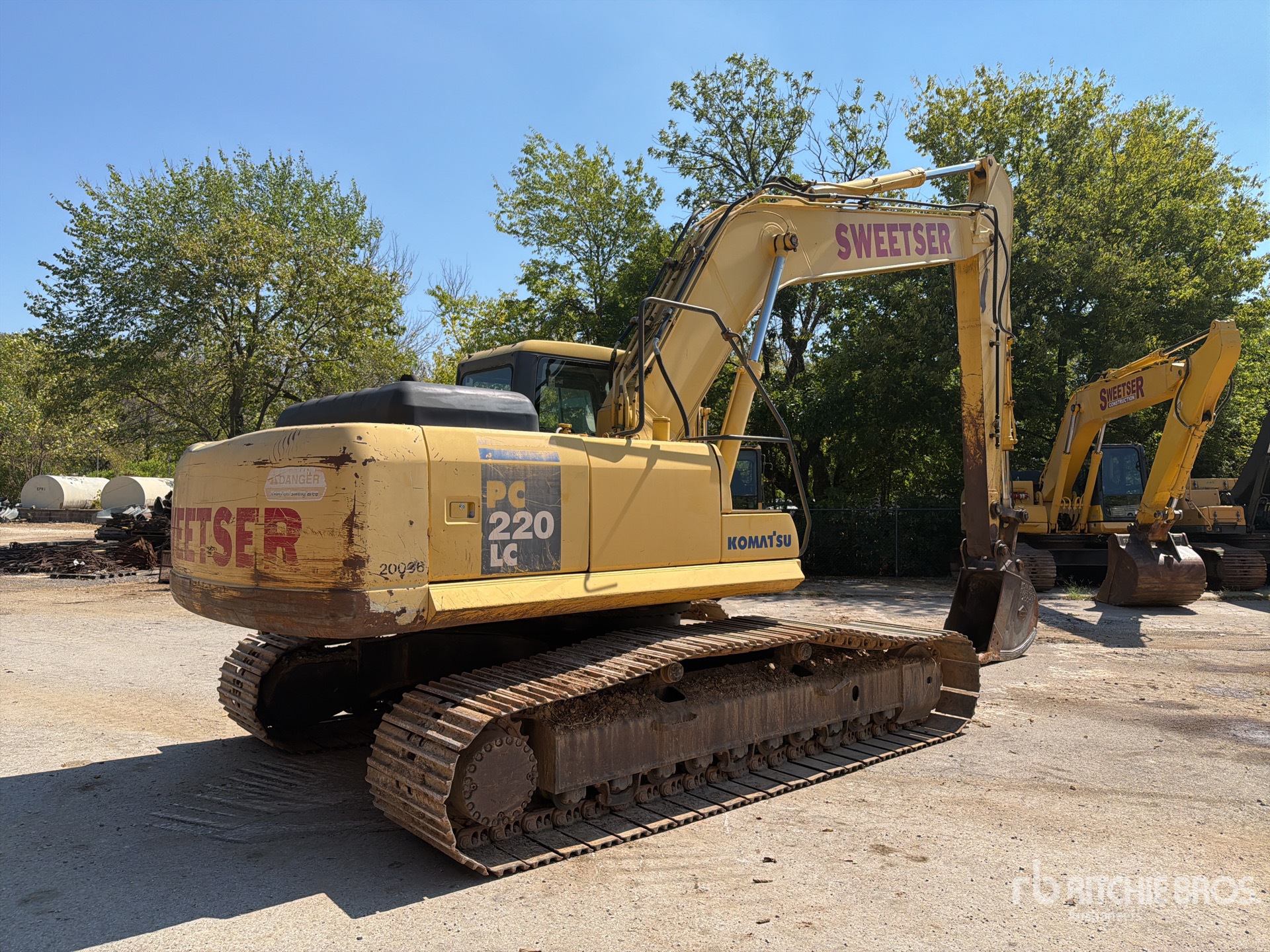 2004 Komatsu PC220LC-7