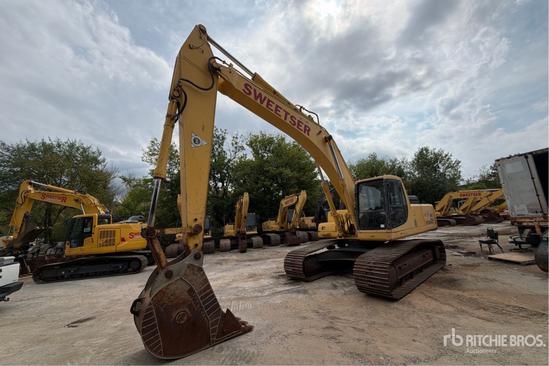 Photo of 1998 Komatsu PC300LC-6LC
