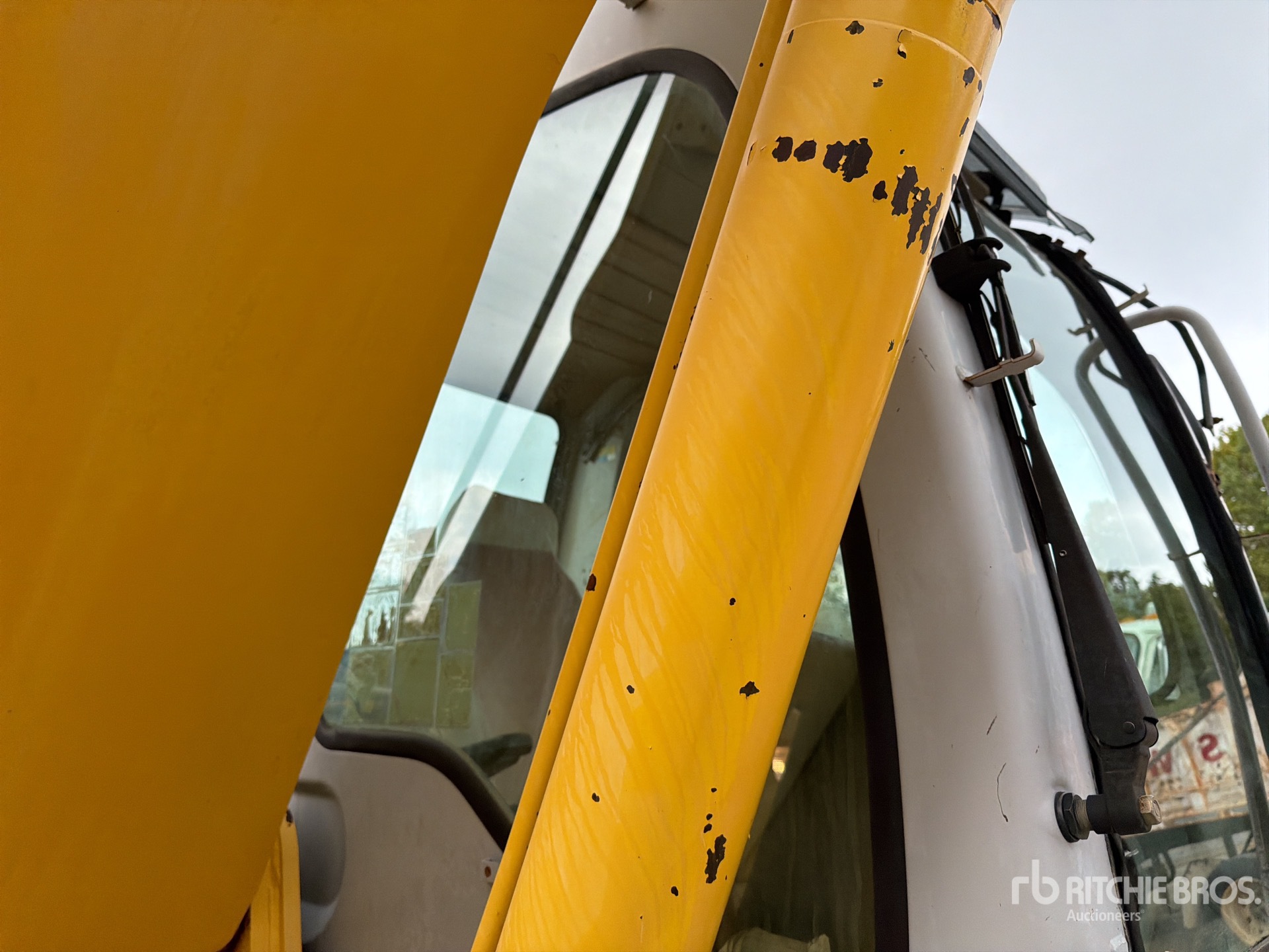 2001 Kobelco SK210 LC