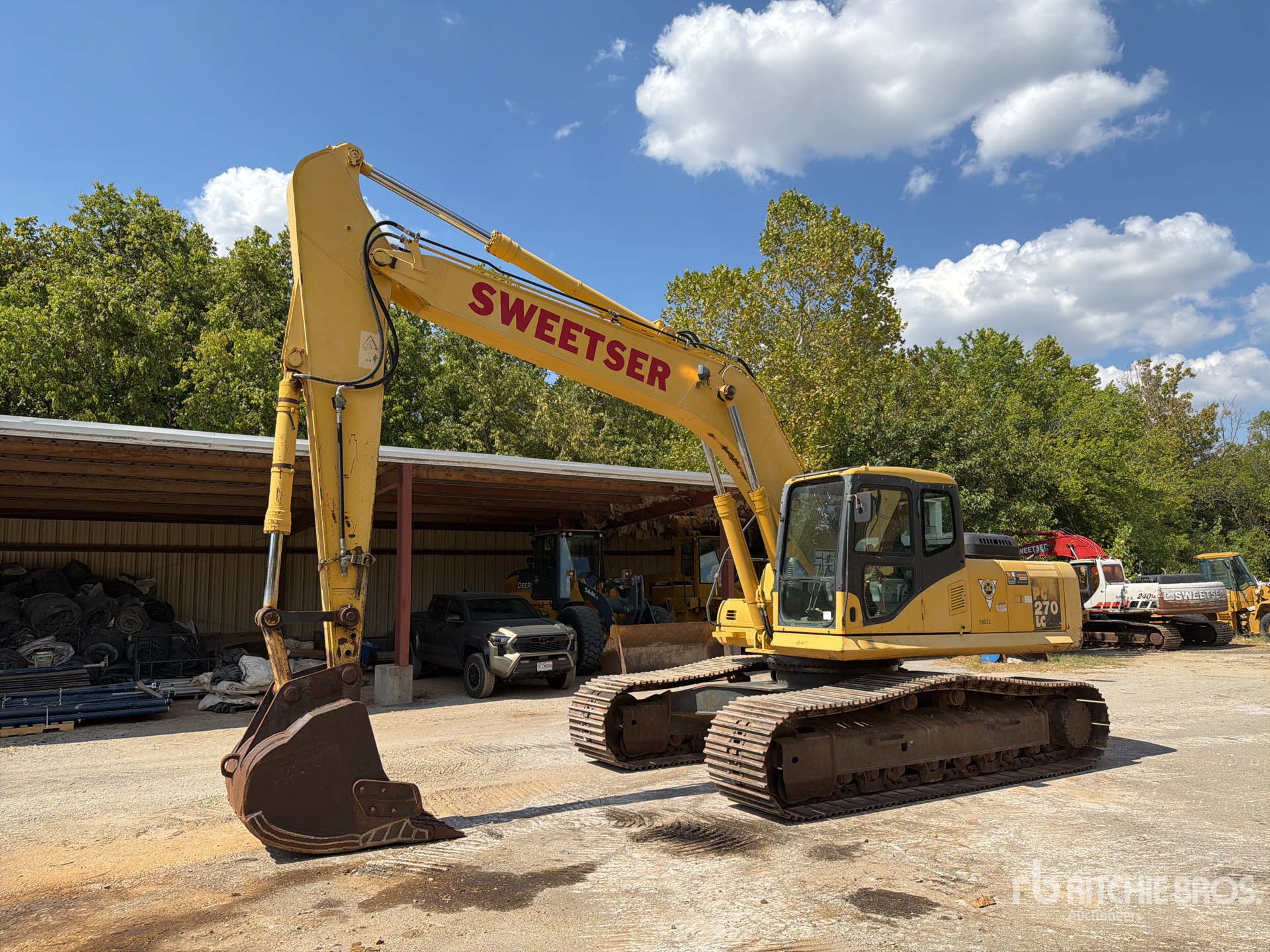 Photo of 2005 Komatsu PC270LC-7