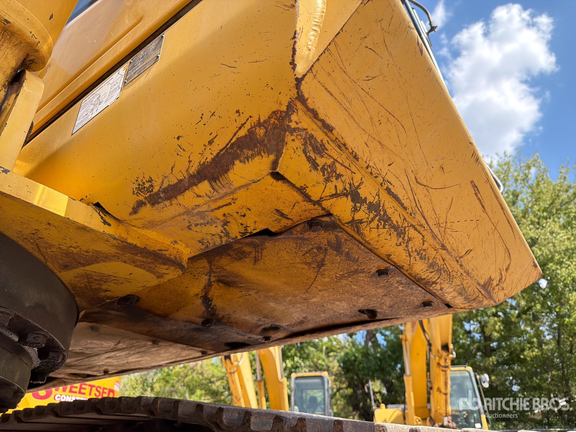 2005 Komatsu PC270LC-7