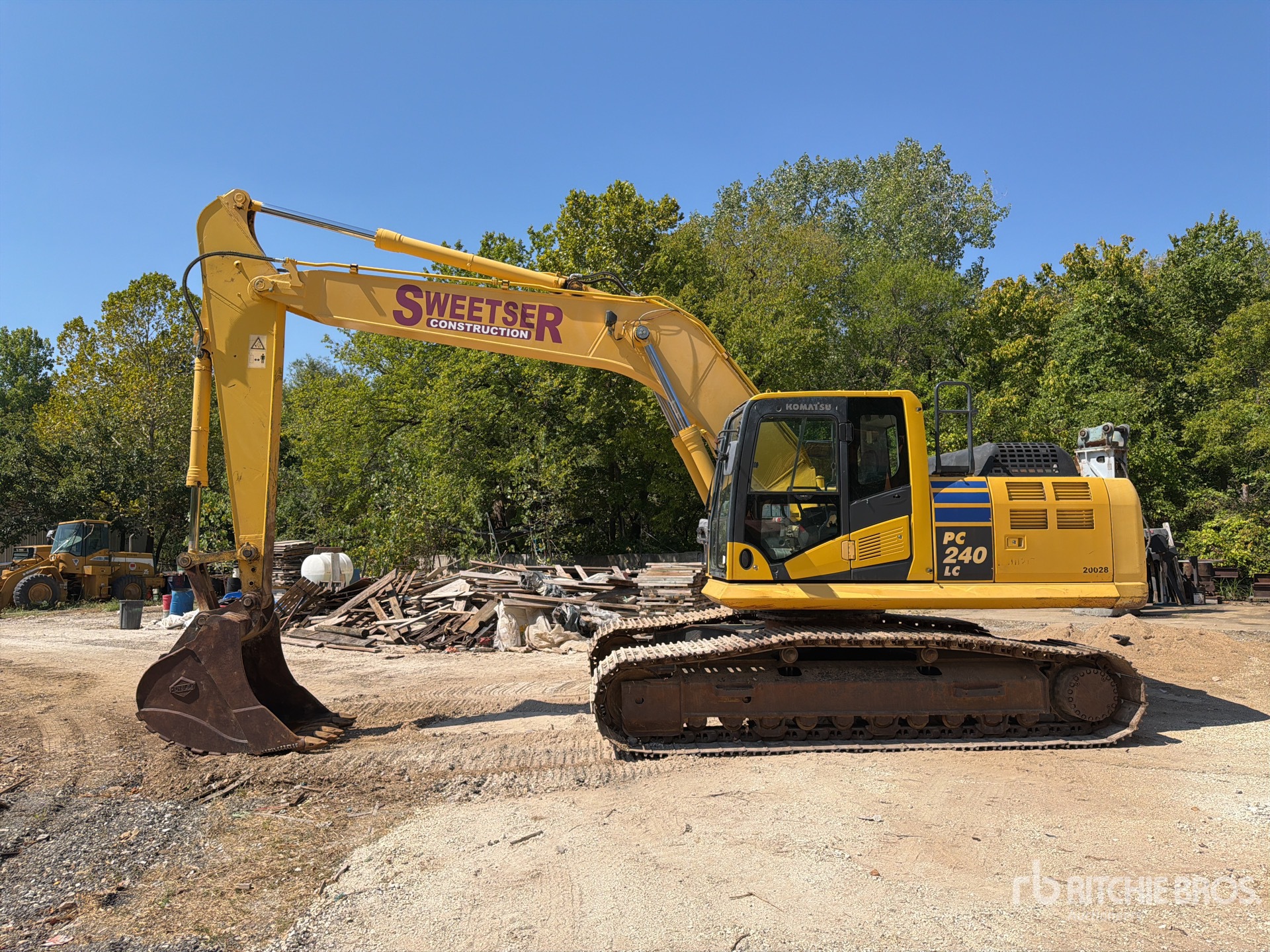 2012 Komatsu PC240LC-10
