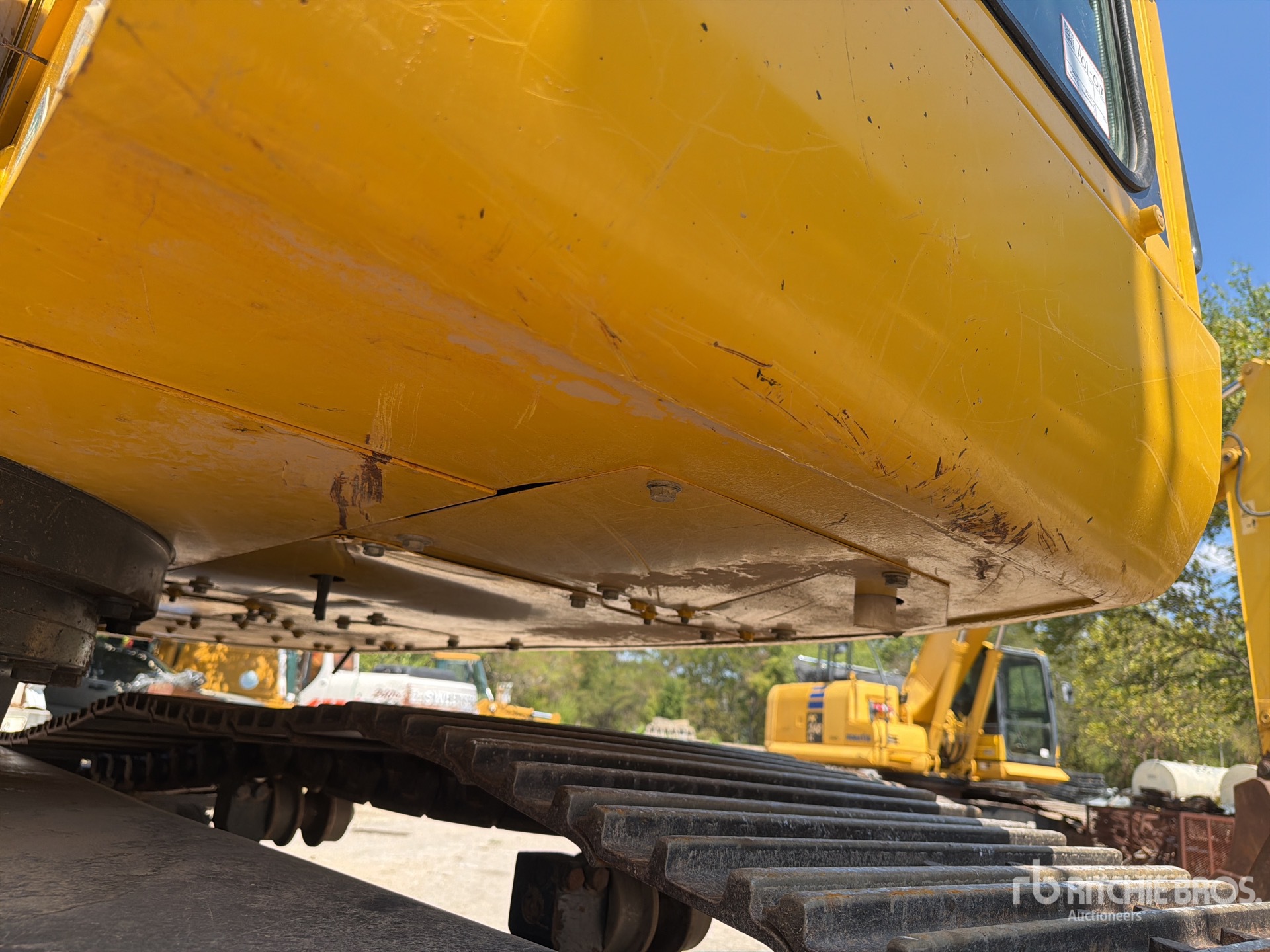 2021 Komatsu PC238USLC-11