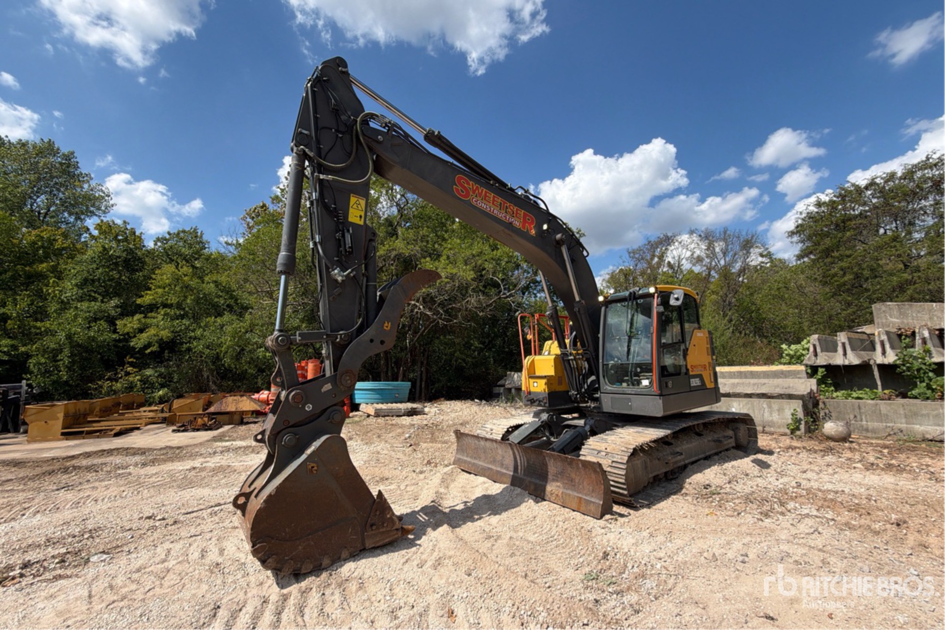 2022 Volvo ECR235EL