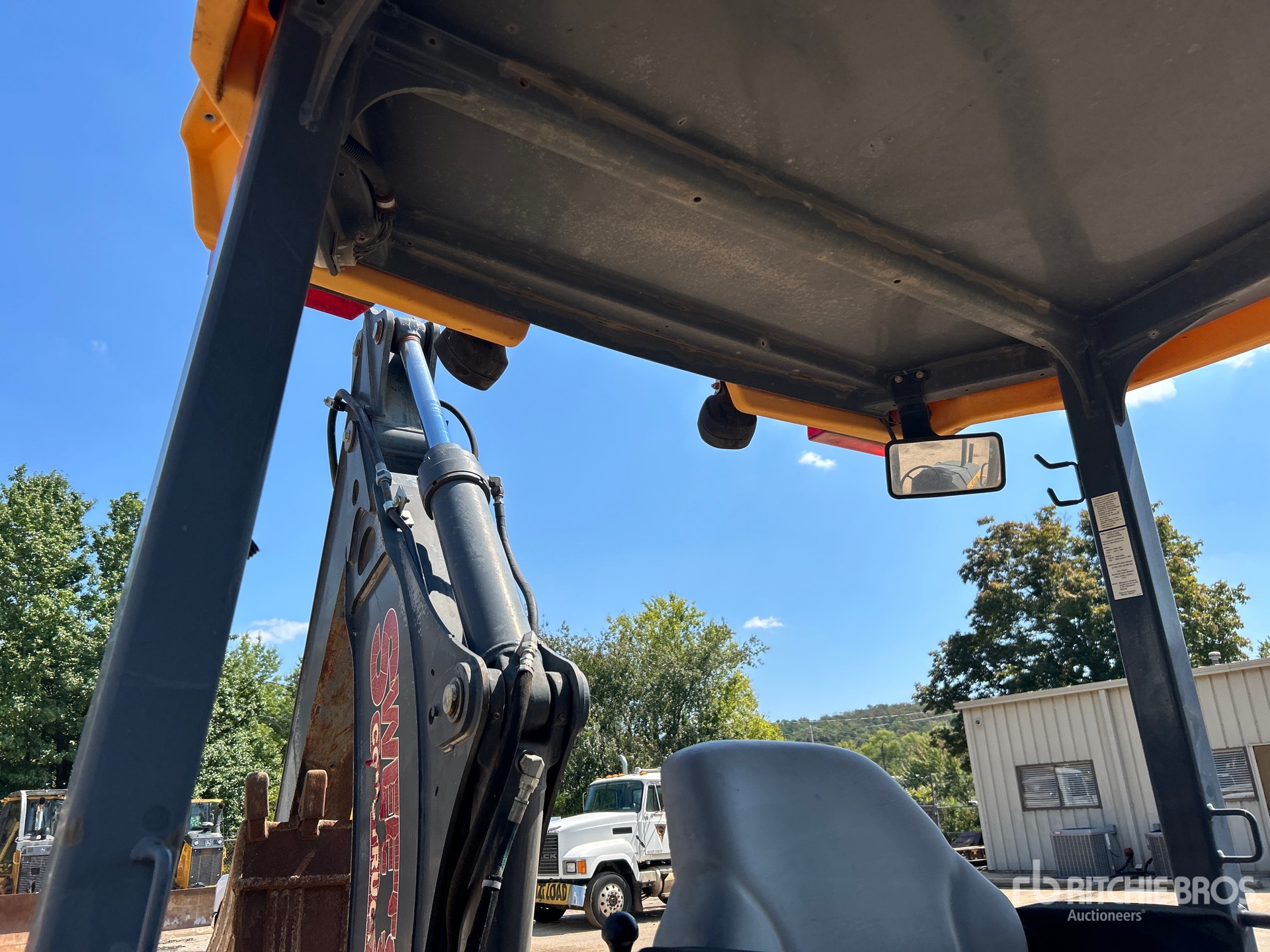 2011 John Deere 310J