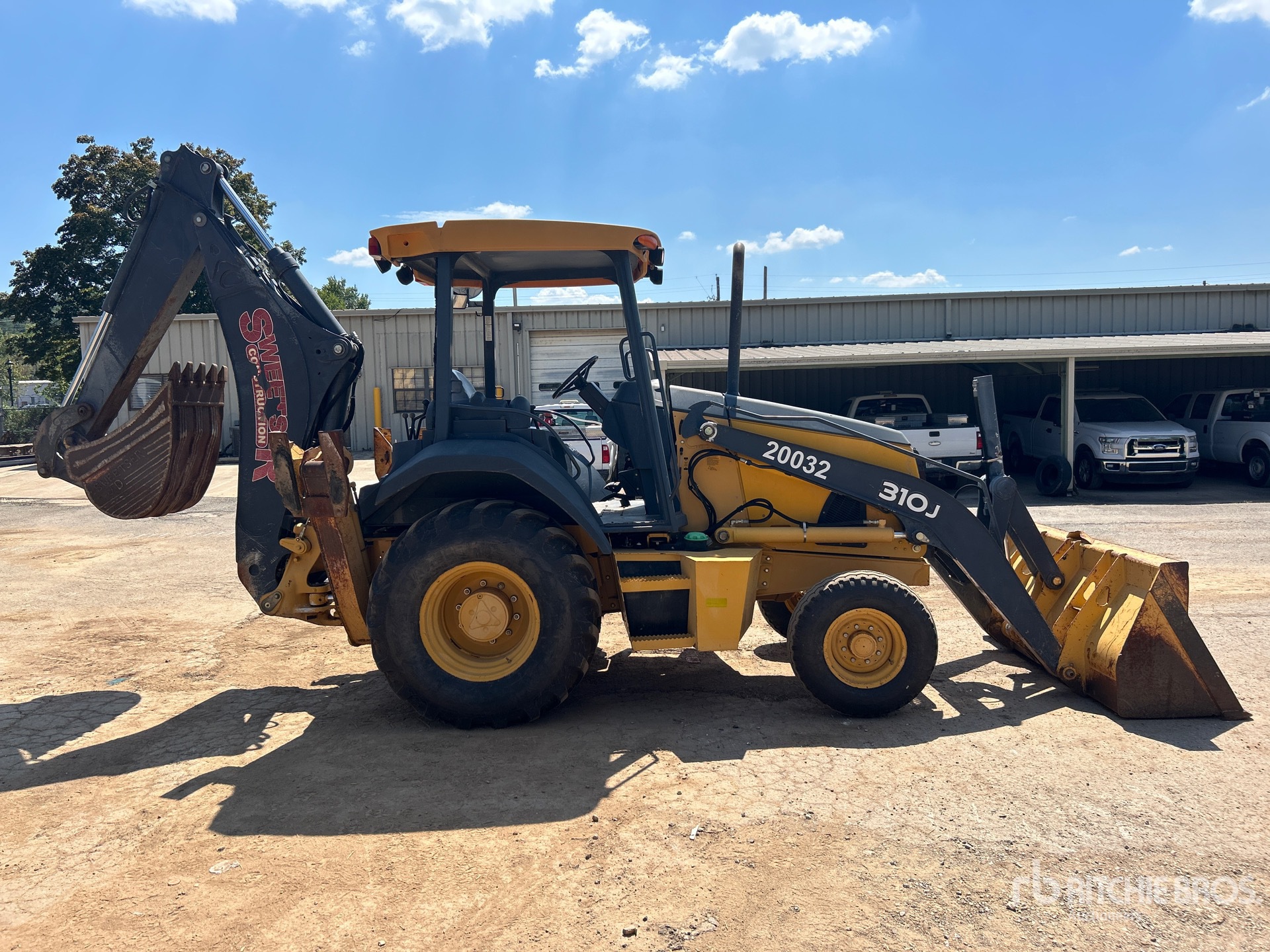 2011 John Deere 310J