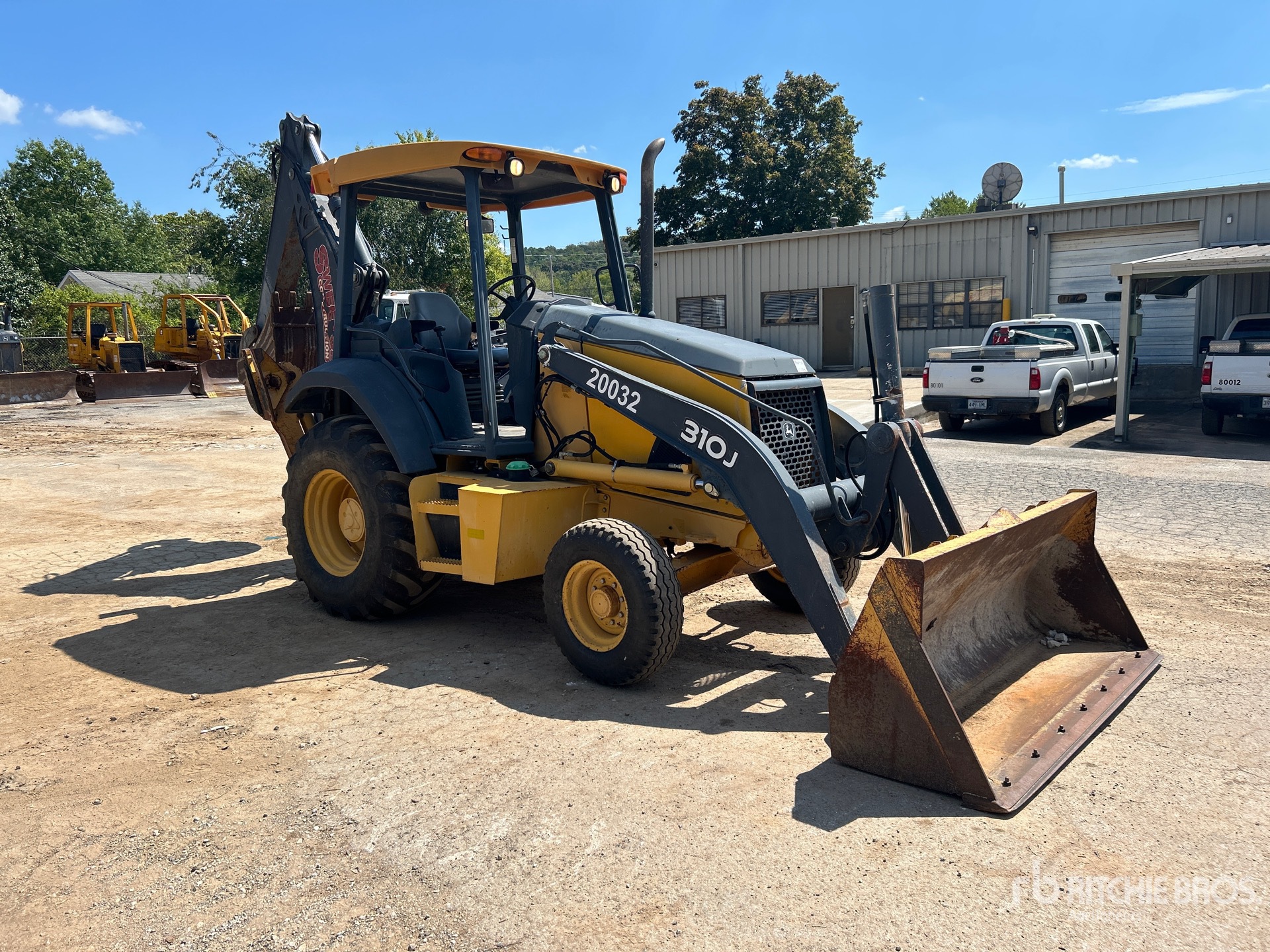 2011 John Deere 310J