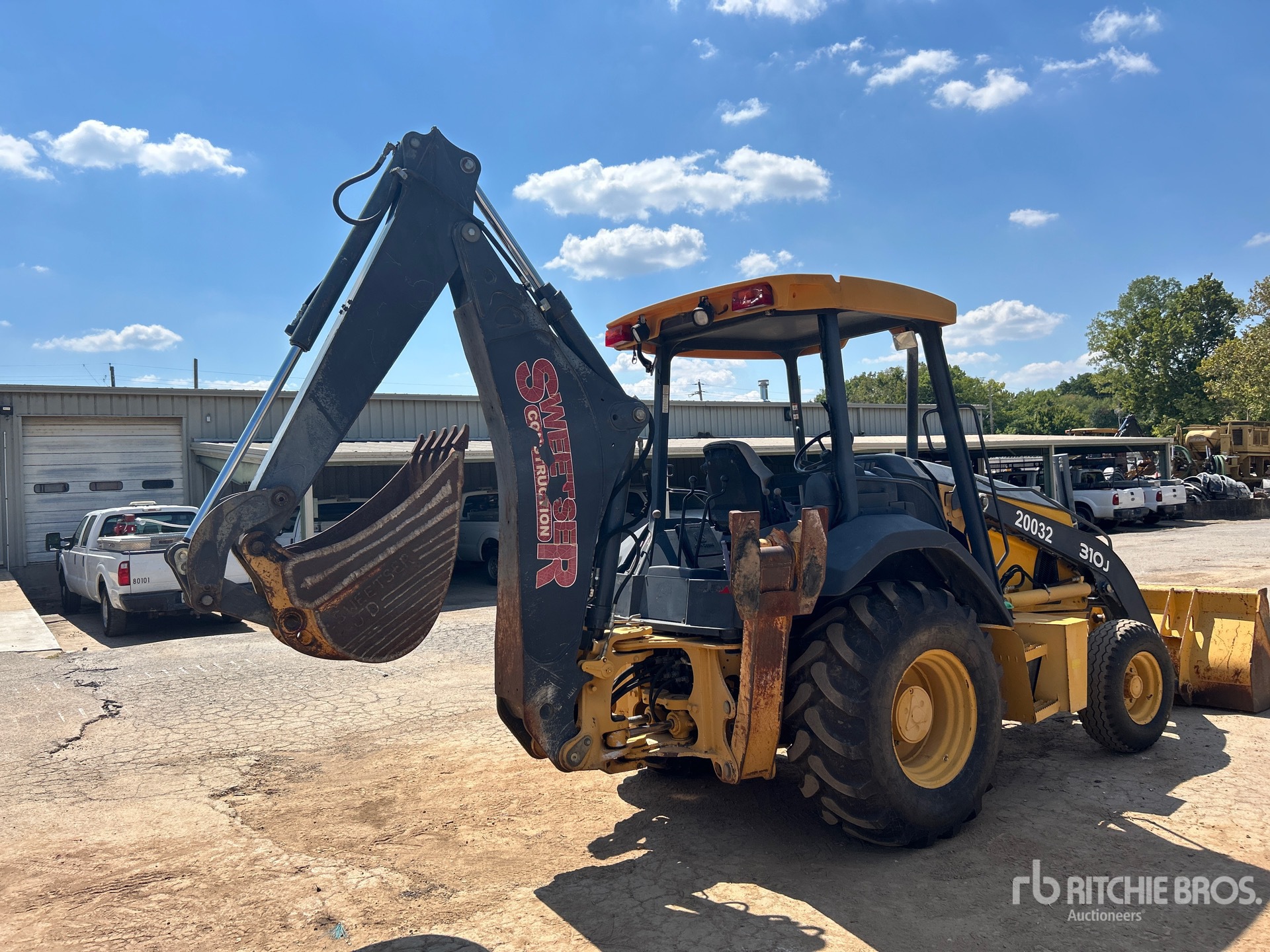 2011 John Deere 310J