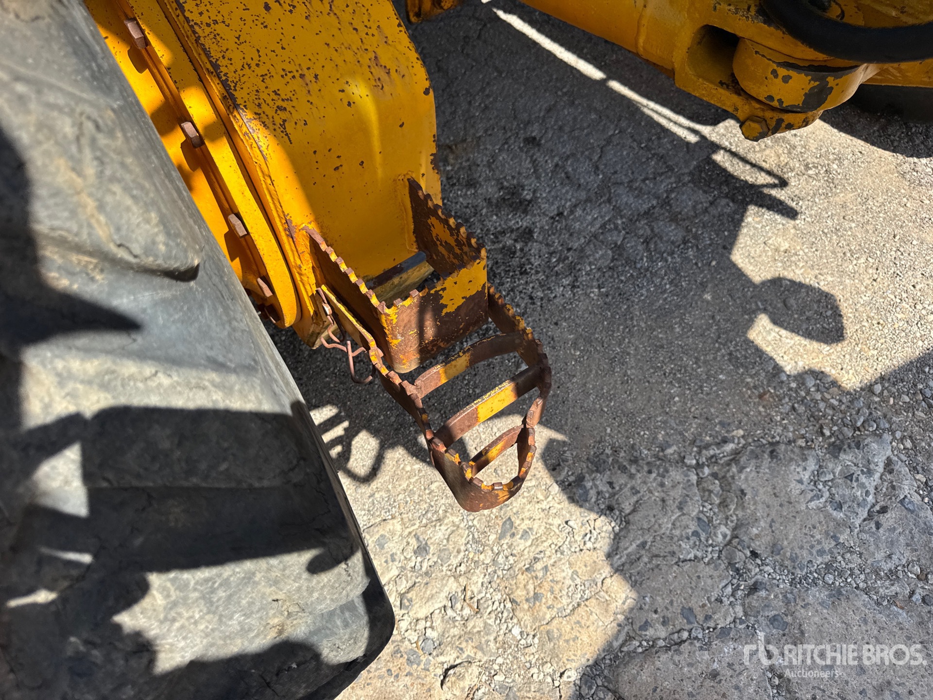 1992 John Deere 670B