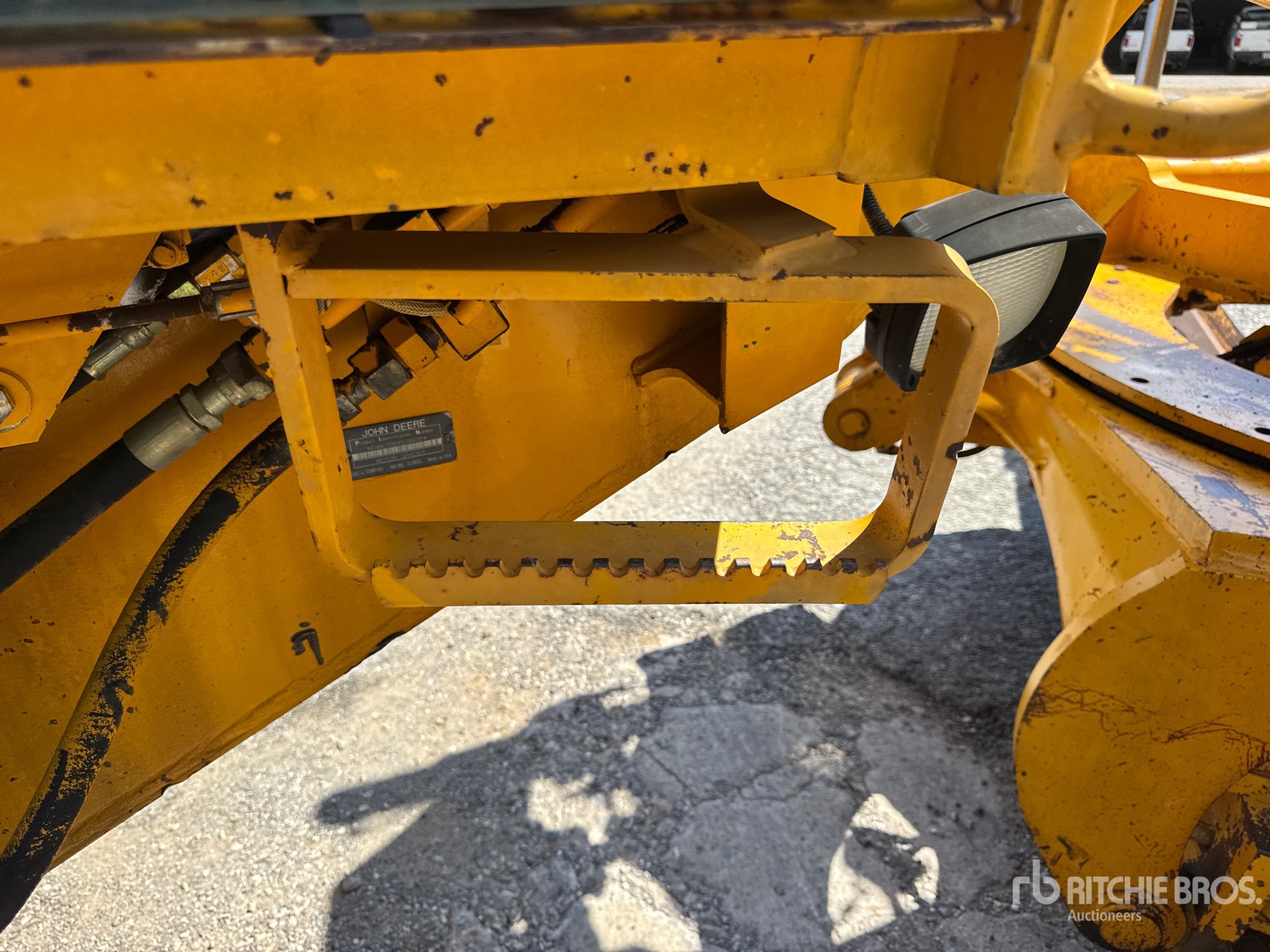 1992 John Deere 670B