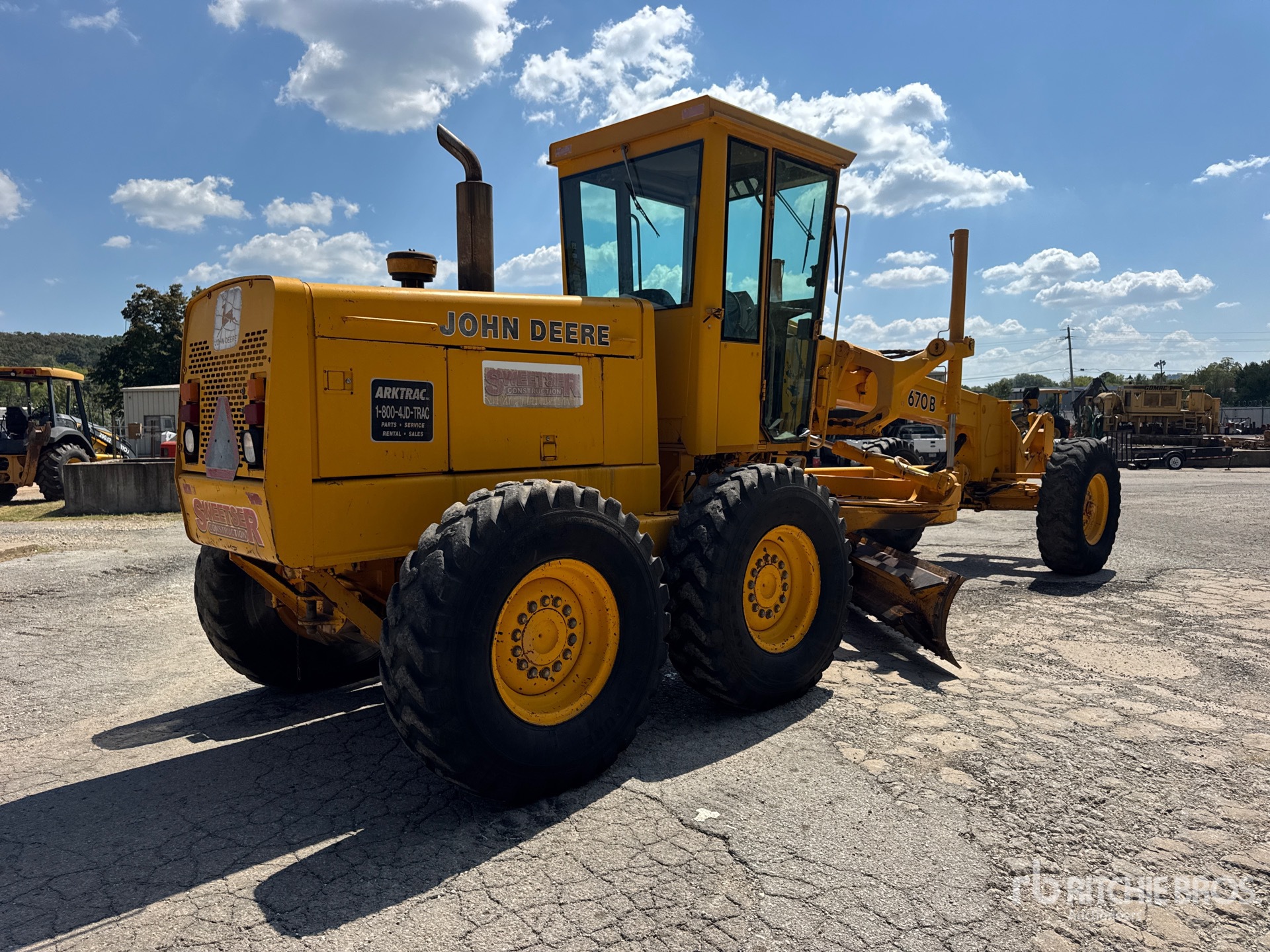 1992 John Deere 670B