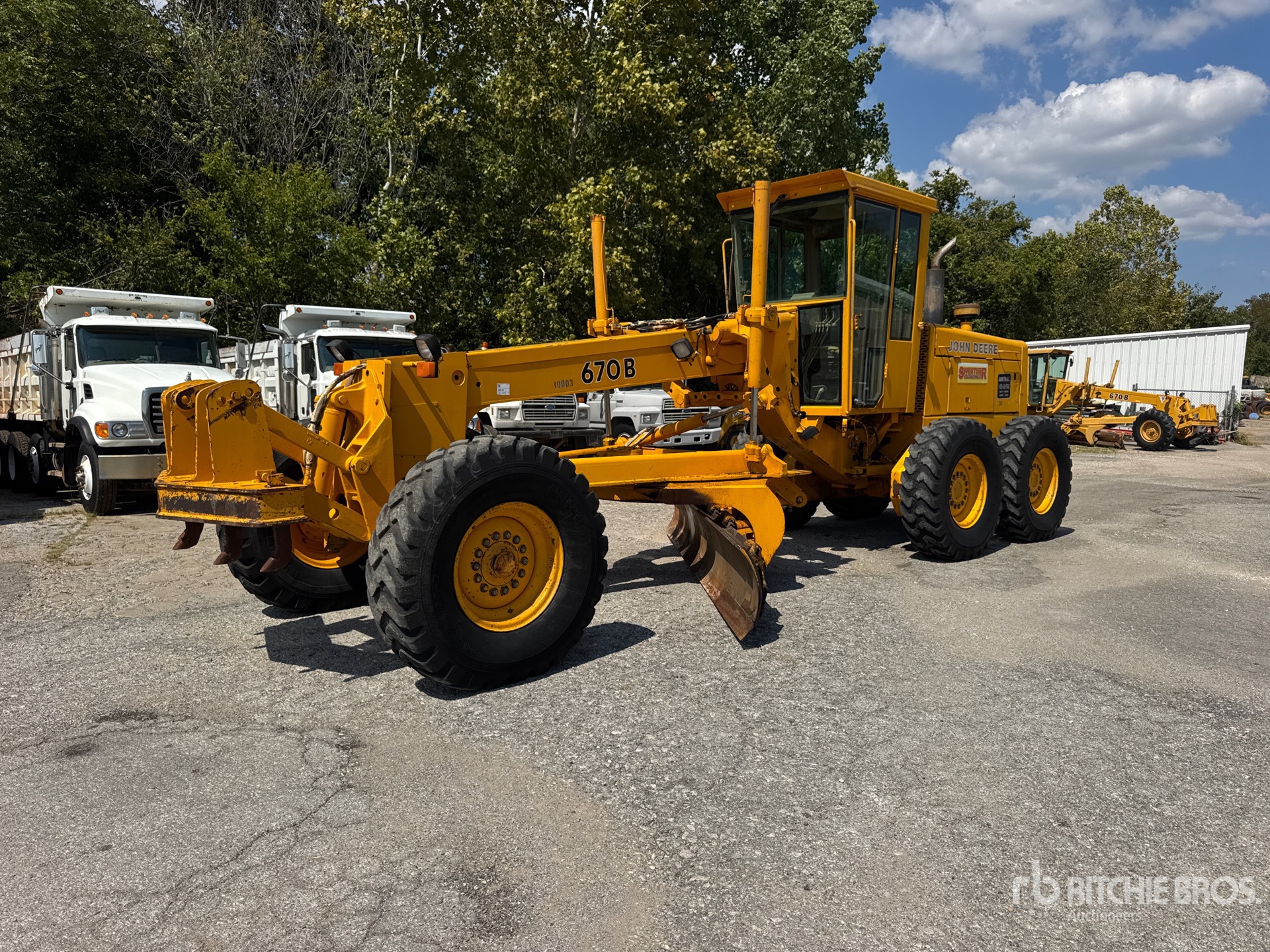 1992 John Deere 670B