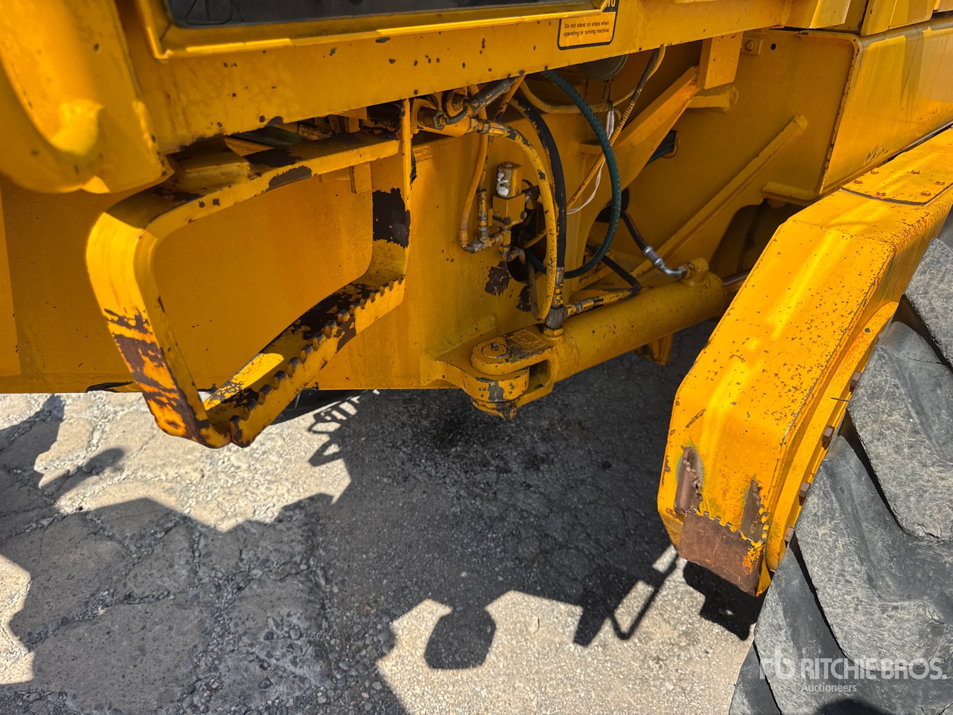 1992 John Deere 670B