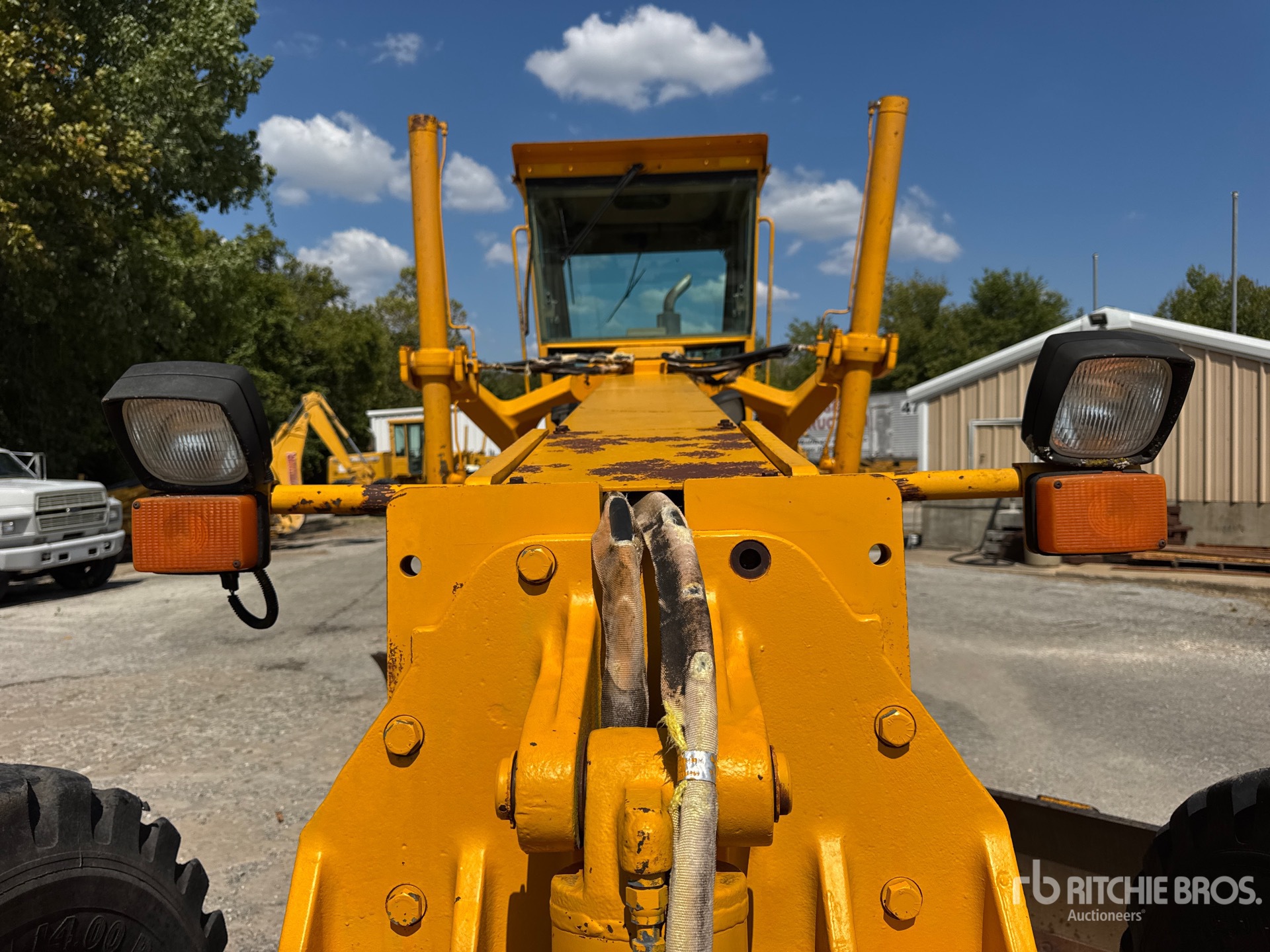 1992 John Deere 670B