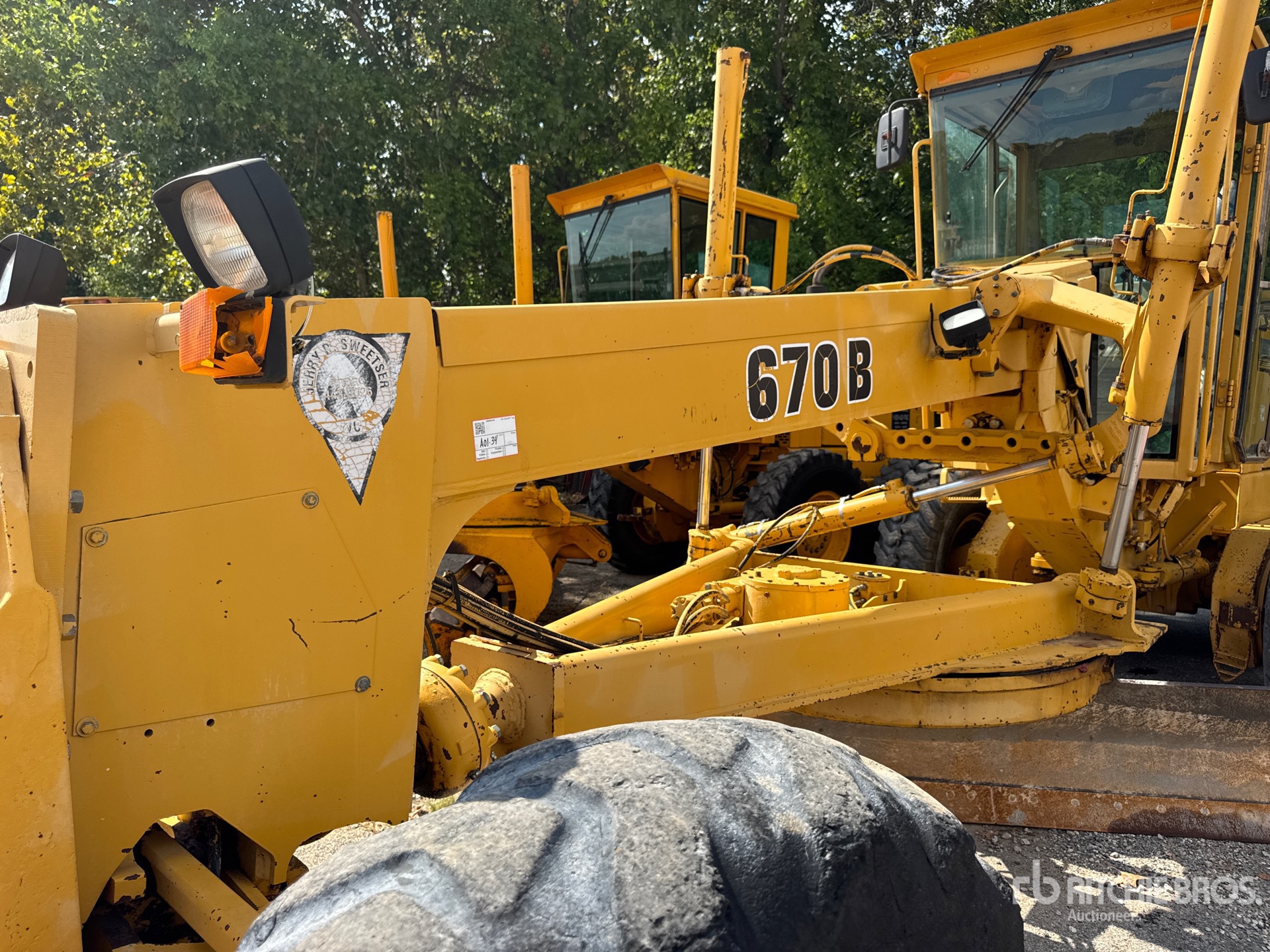 1994 John Deere 670B