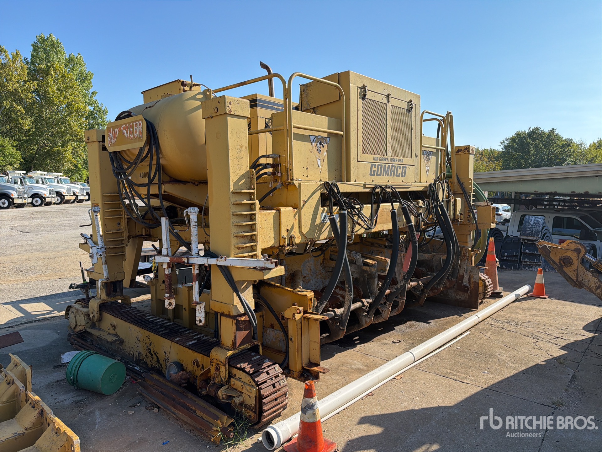 1983 Gomaco HW-165B