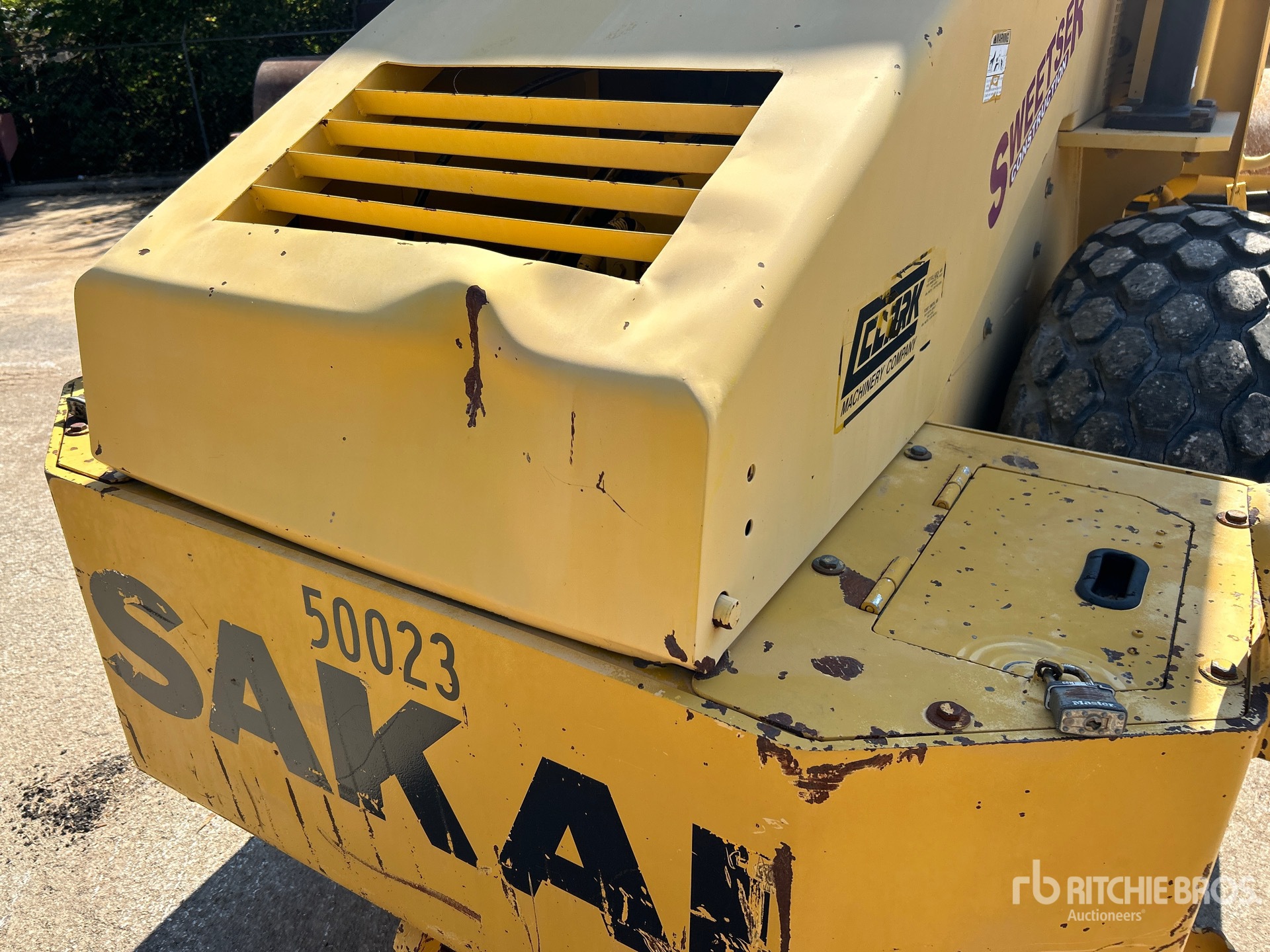 2006 Sakai SV400