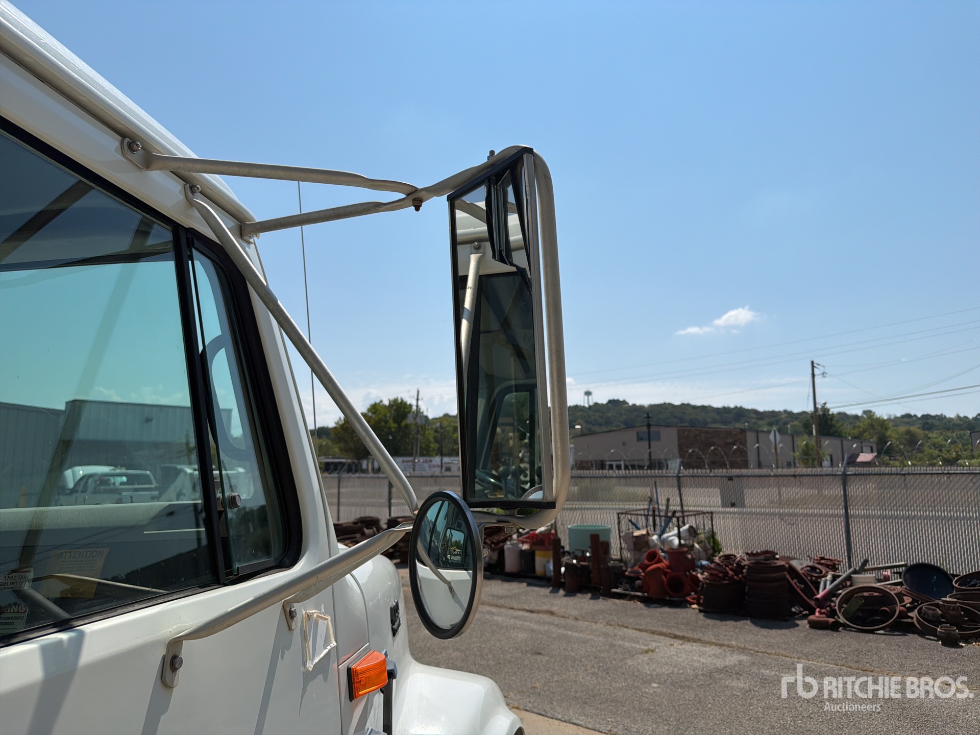 1999 International 4700